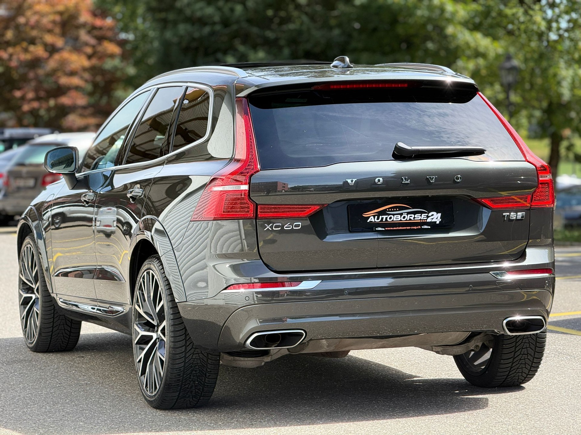 VOLVO XC60 2.0 T8 TE Inscription eAWD-showroom-element-3