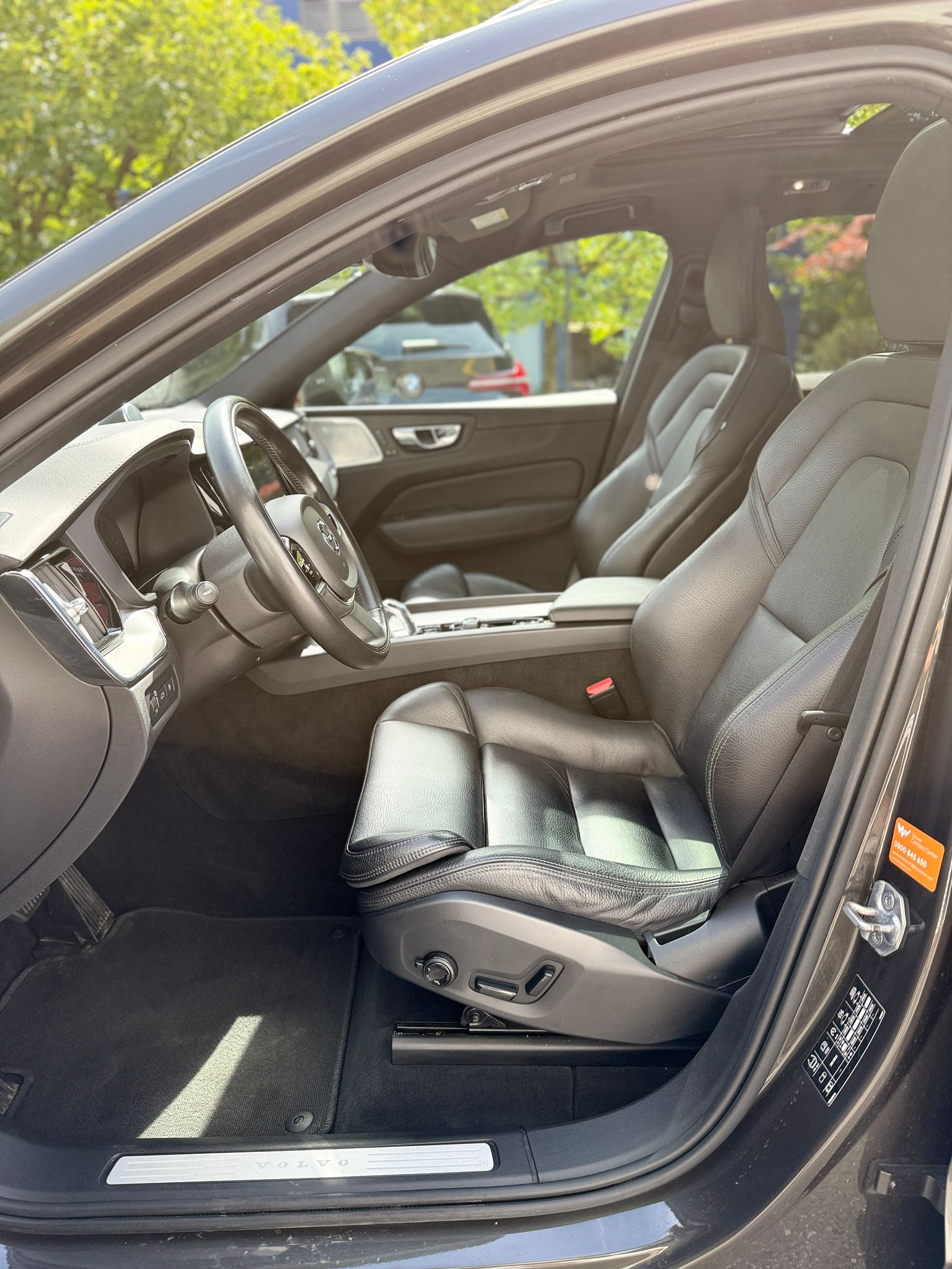 VOLVO XC60 2.0 T8 TE Inscription eAWD-image-9