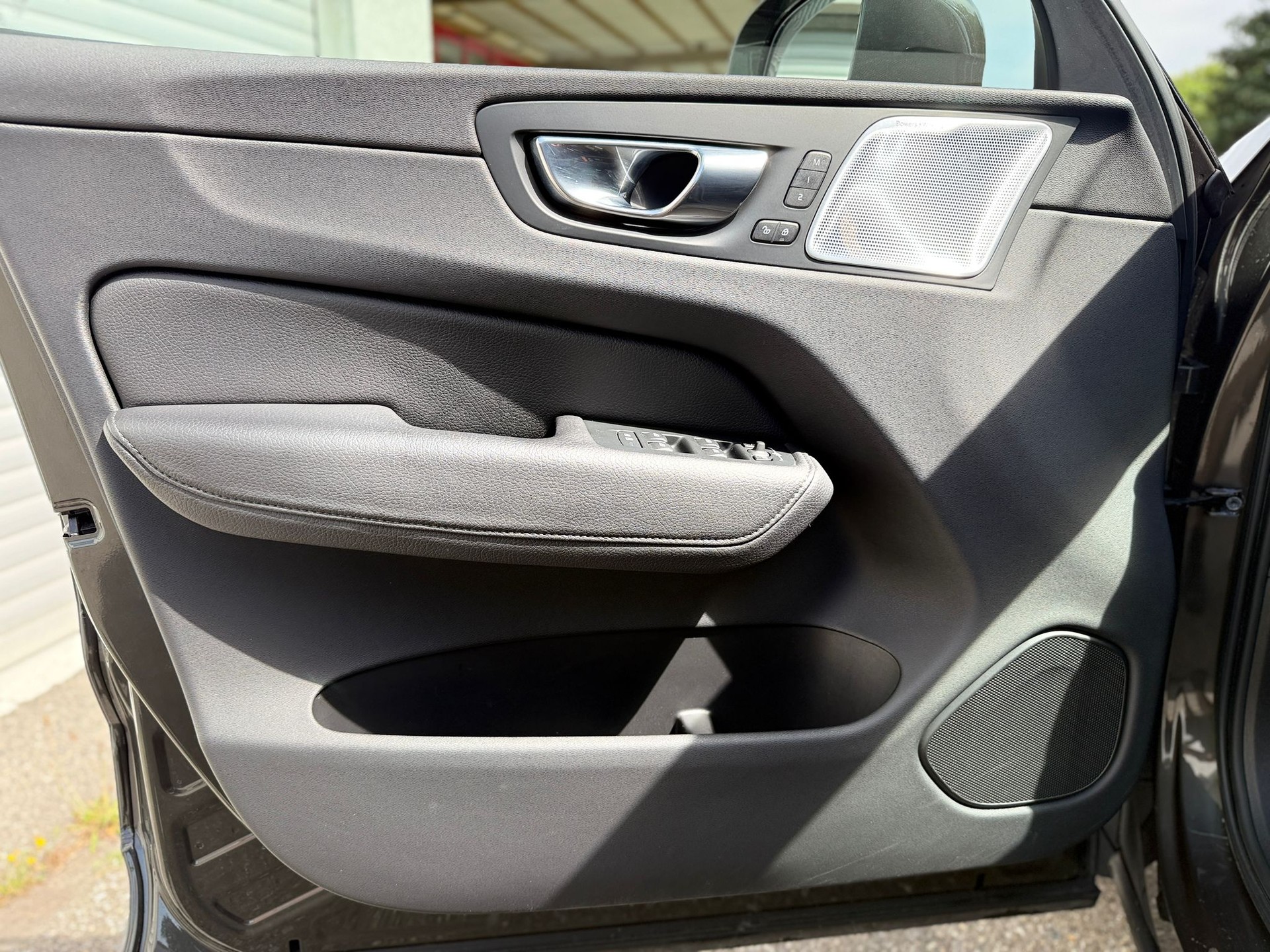 VOLVO XC60 2.0 T8 TE Inscription eAWD-image-7