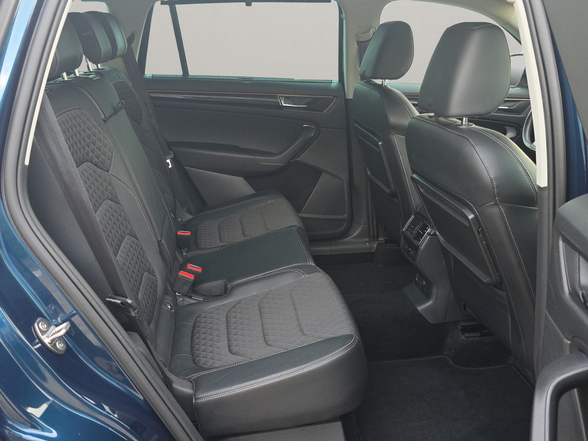 SKODA Kodiaq 2.0 TDI CR Style4x4 DSG-image-14