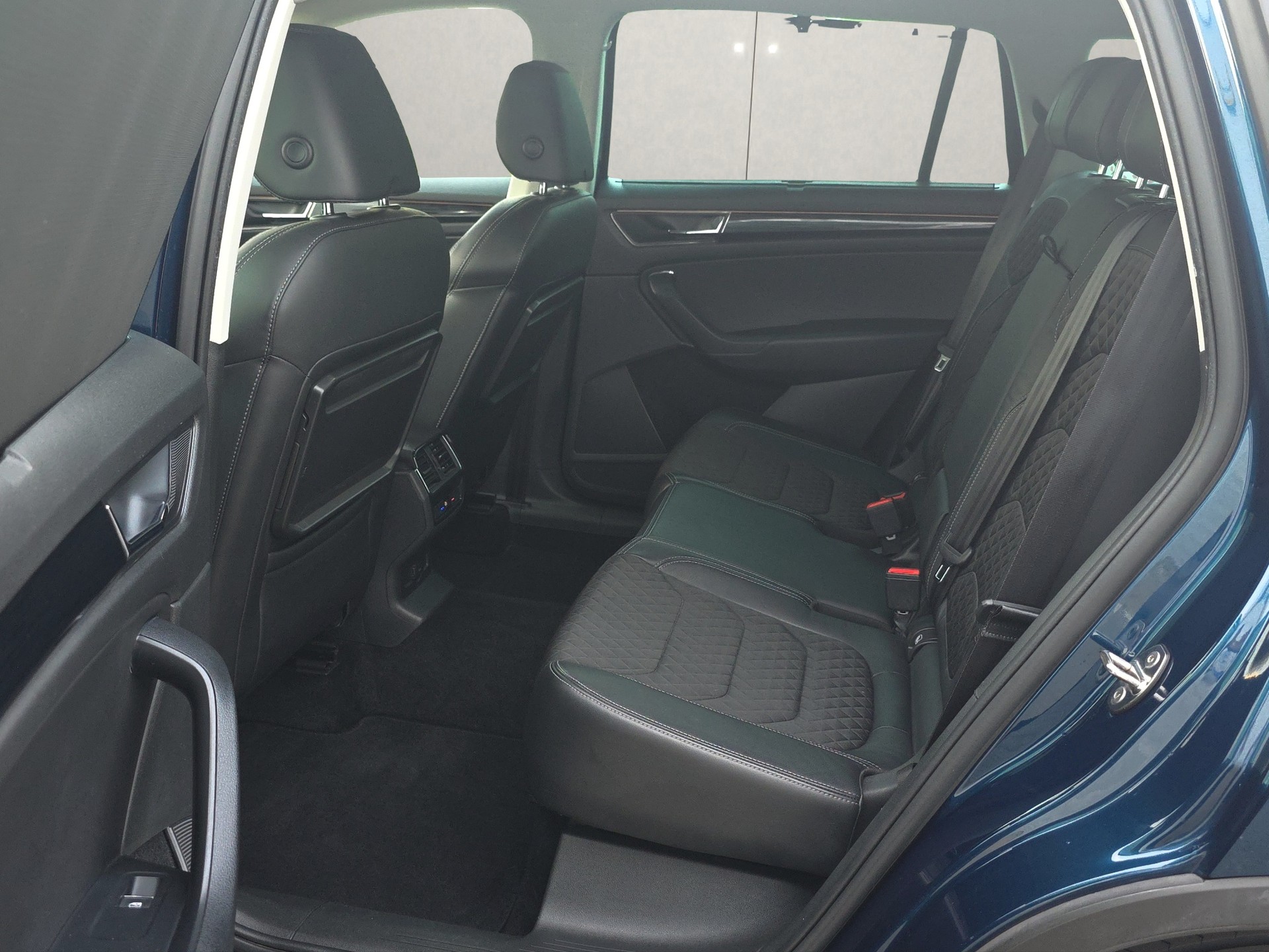 SKODA Kodiaq 2.0 TDI CR Style4x4 DSG-image-9