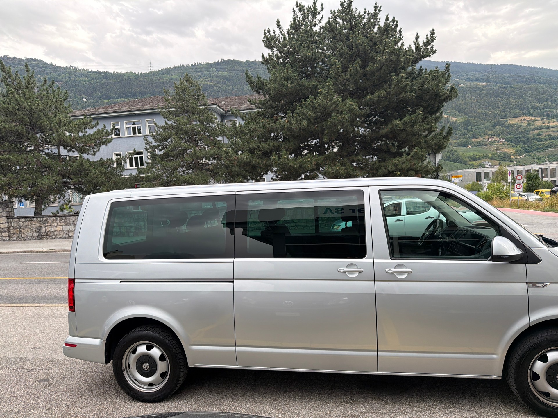 VW T6 Caravelle 2.0 B-TDI Comfortline DSG LWB-image-7