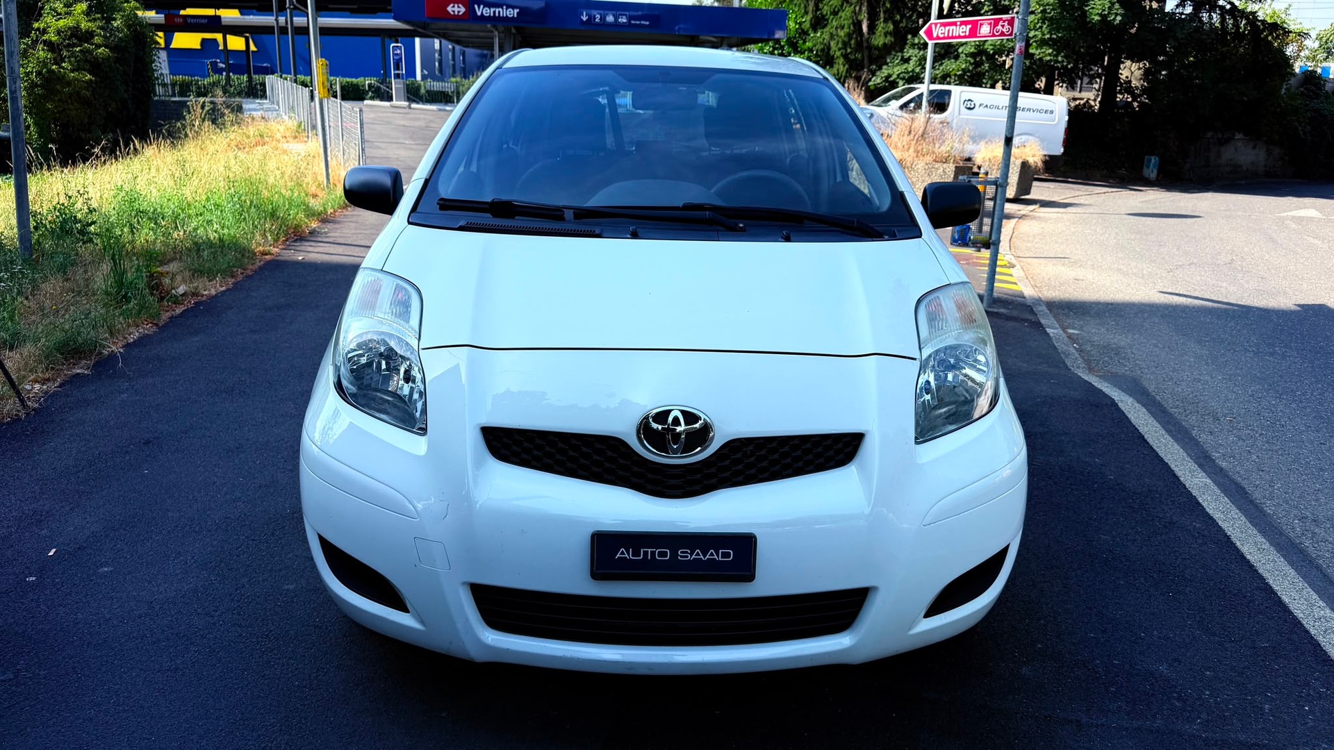 TOYOTA Yaris 1.0 Linea Terra