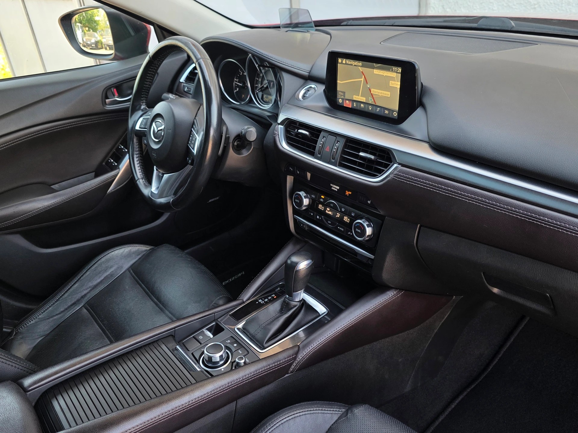 MAZDA 6 SW 2.2 D Revolution AWD Automatic Skyactive-D * CH-Fahrzeug * inkl. 1 Jahr Garantie *-image-16
