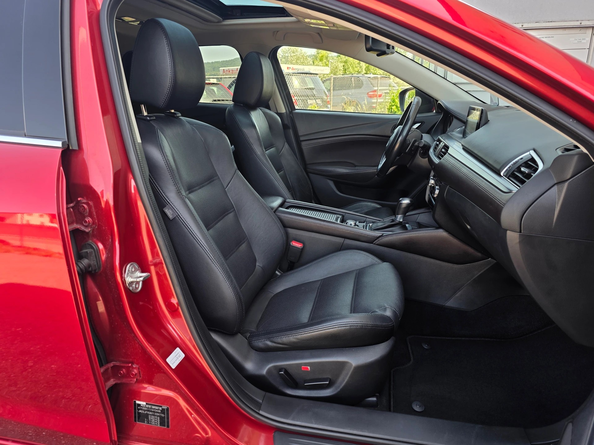 MAZDA 6 SW 2.2 D Revolution AWD Automatic Skyactive-D * CH-Fahrzeug * inkl. 1 Jahr Garantie *-image-15