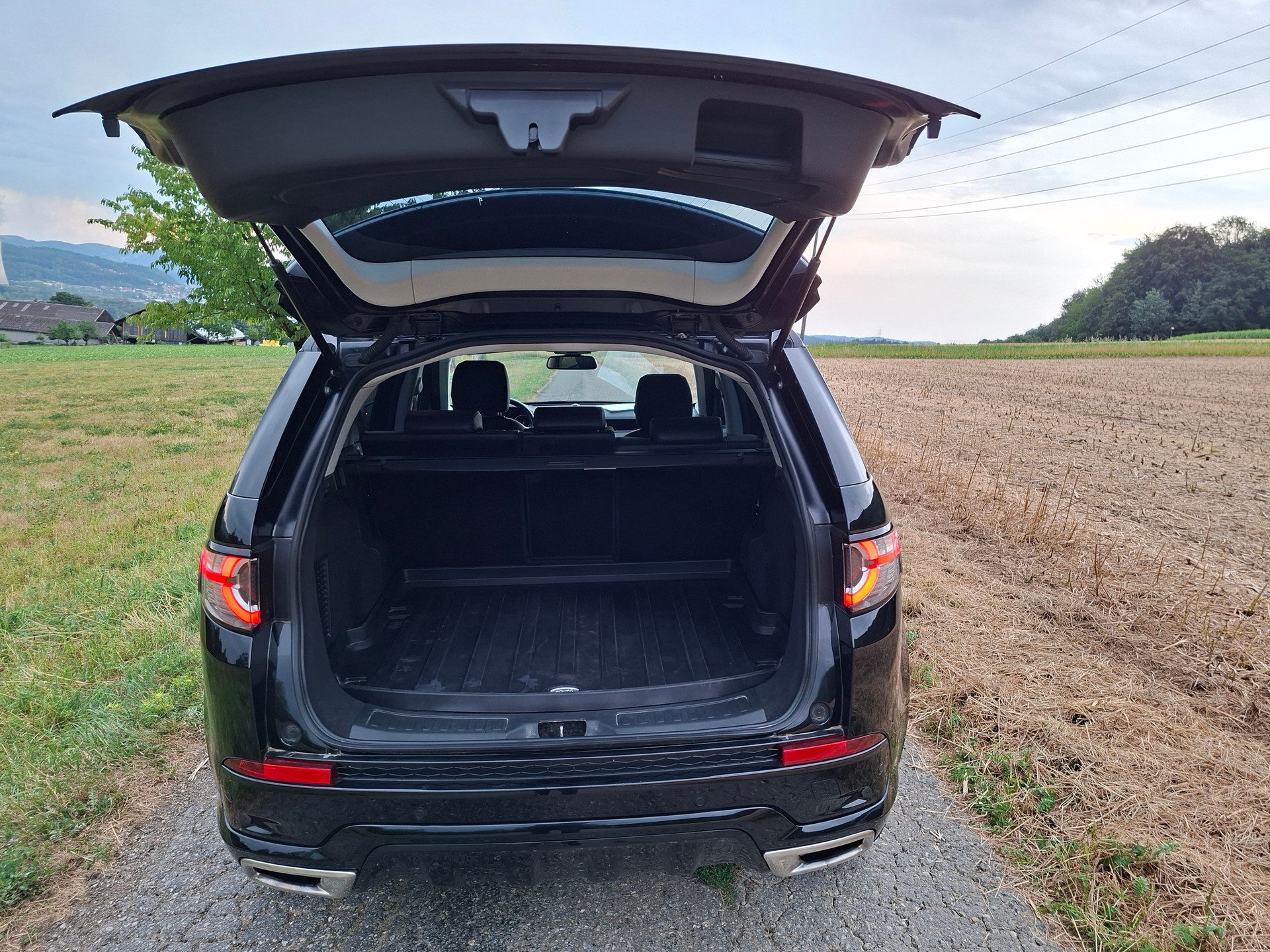 LAND ROVER Discovery Sport 2.0 SD4 SE AT9-image-16