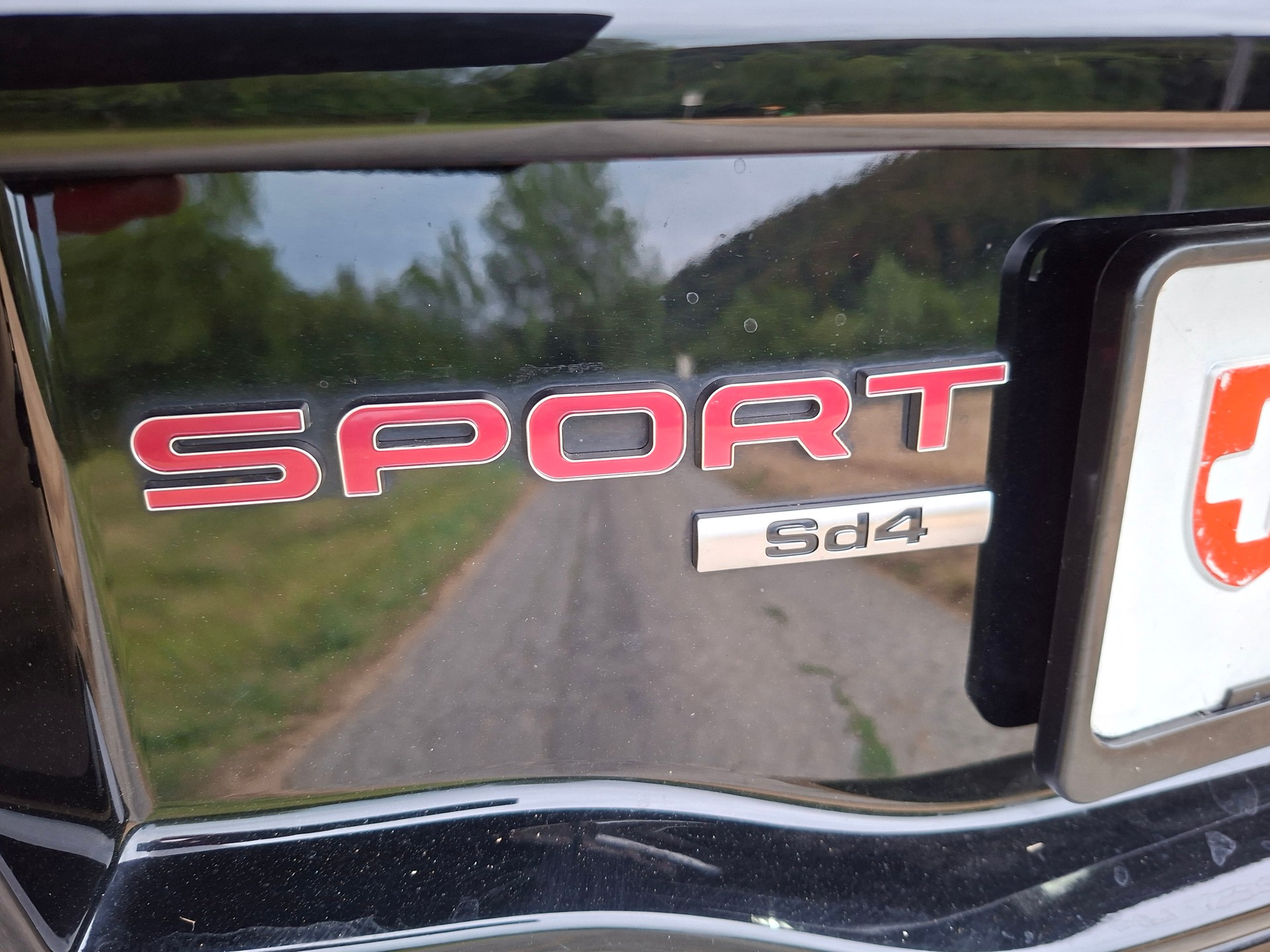 LAND ROVER Discovery Sport 2.0 SD4 SE AT9-image-17