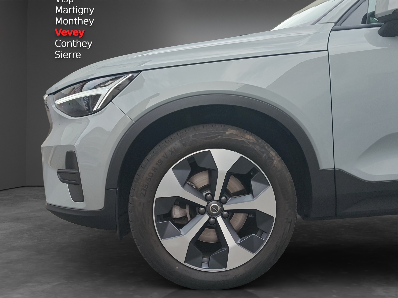 VOLVO XC40 B3 Benzin Mild Hybrid Core DCT-image-6