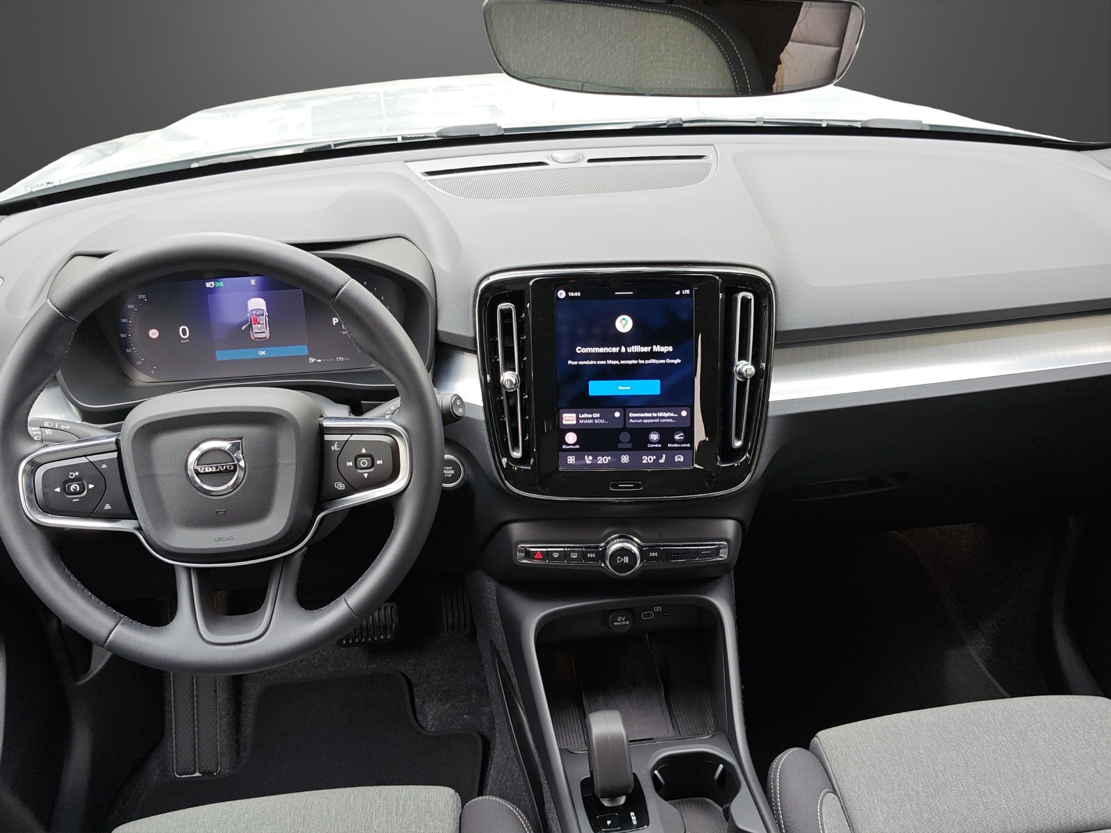 VOLVO XC40 B3 Benzin Mild Hybrid Core DCT-image-11