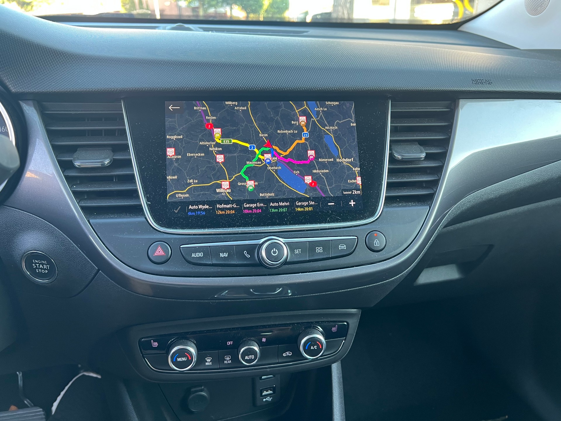 OPEL Crossland X 1.2i Ultimate Automatik-image-10