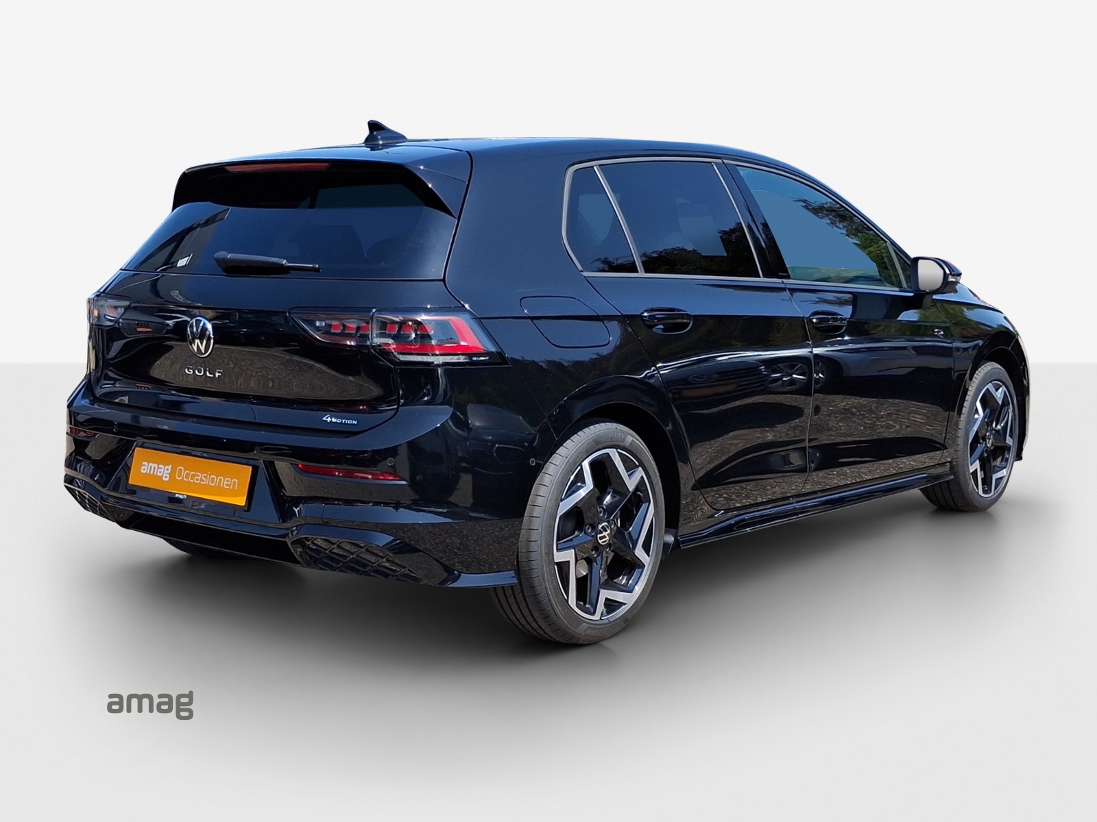VW Golf 2.0 TSI R-Line DSG 4 Motion-image-4