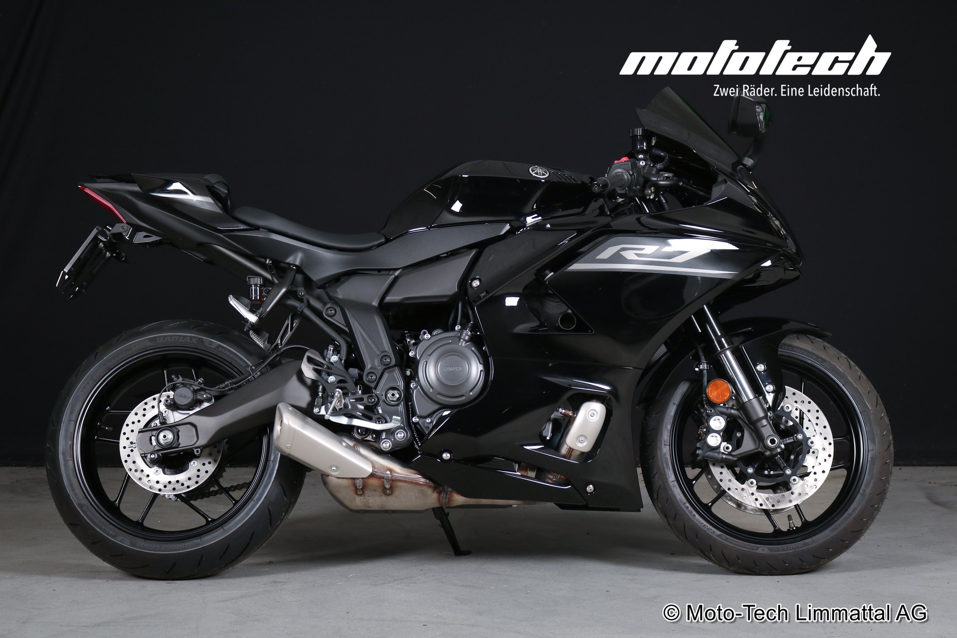 YAMAHA YZF-R7 BLACK EDITION (35kW)-image-1