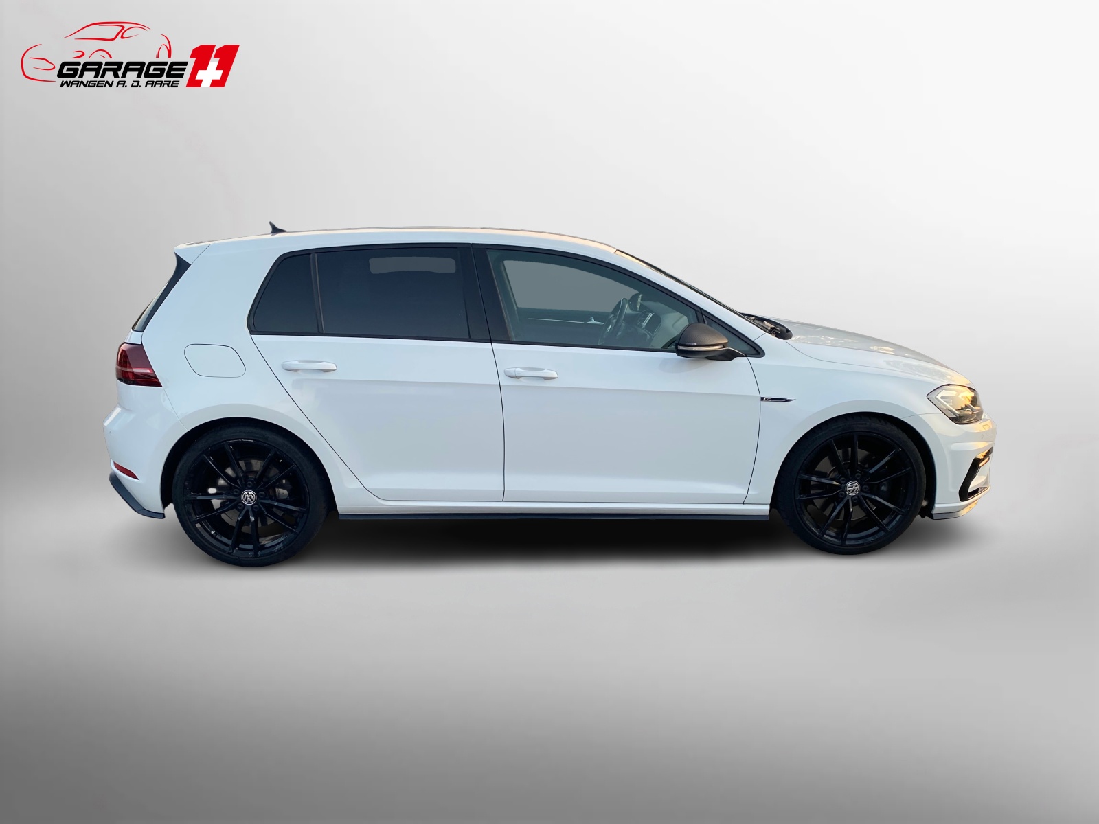VW Golf 2.0 TSI R 4Motion-image-9