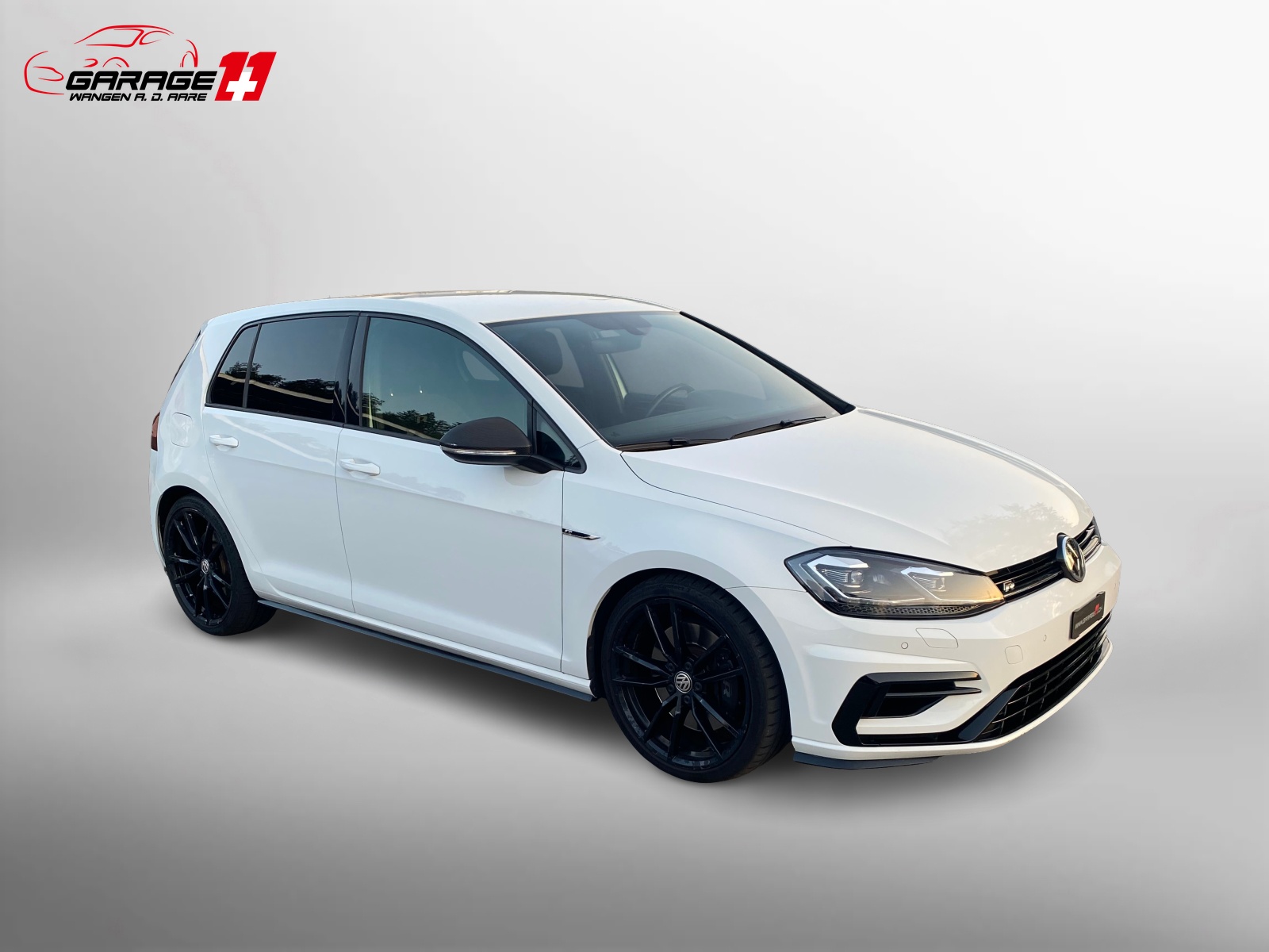 VW Golf 2.0 TSI R 4Motion-image-10