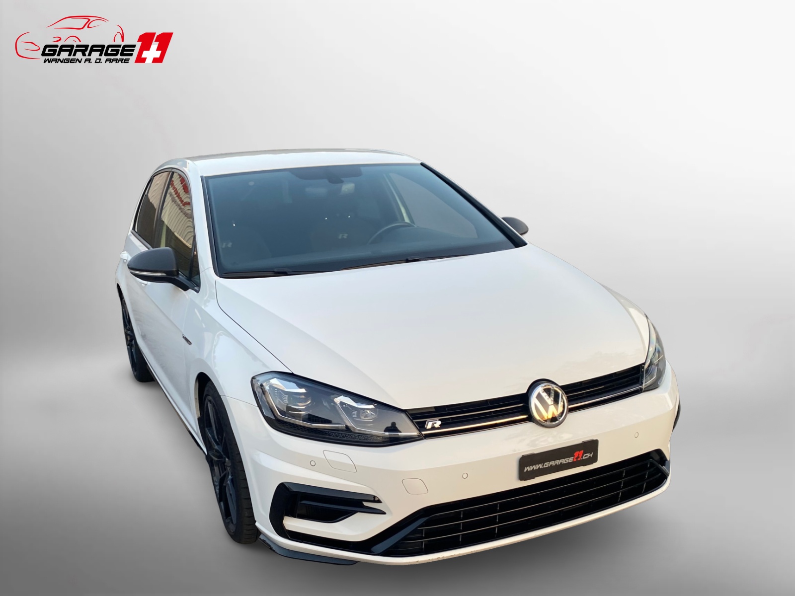 VW Golf 2.0 TSI R 4Motion-image-11