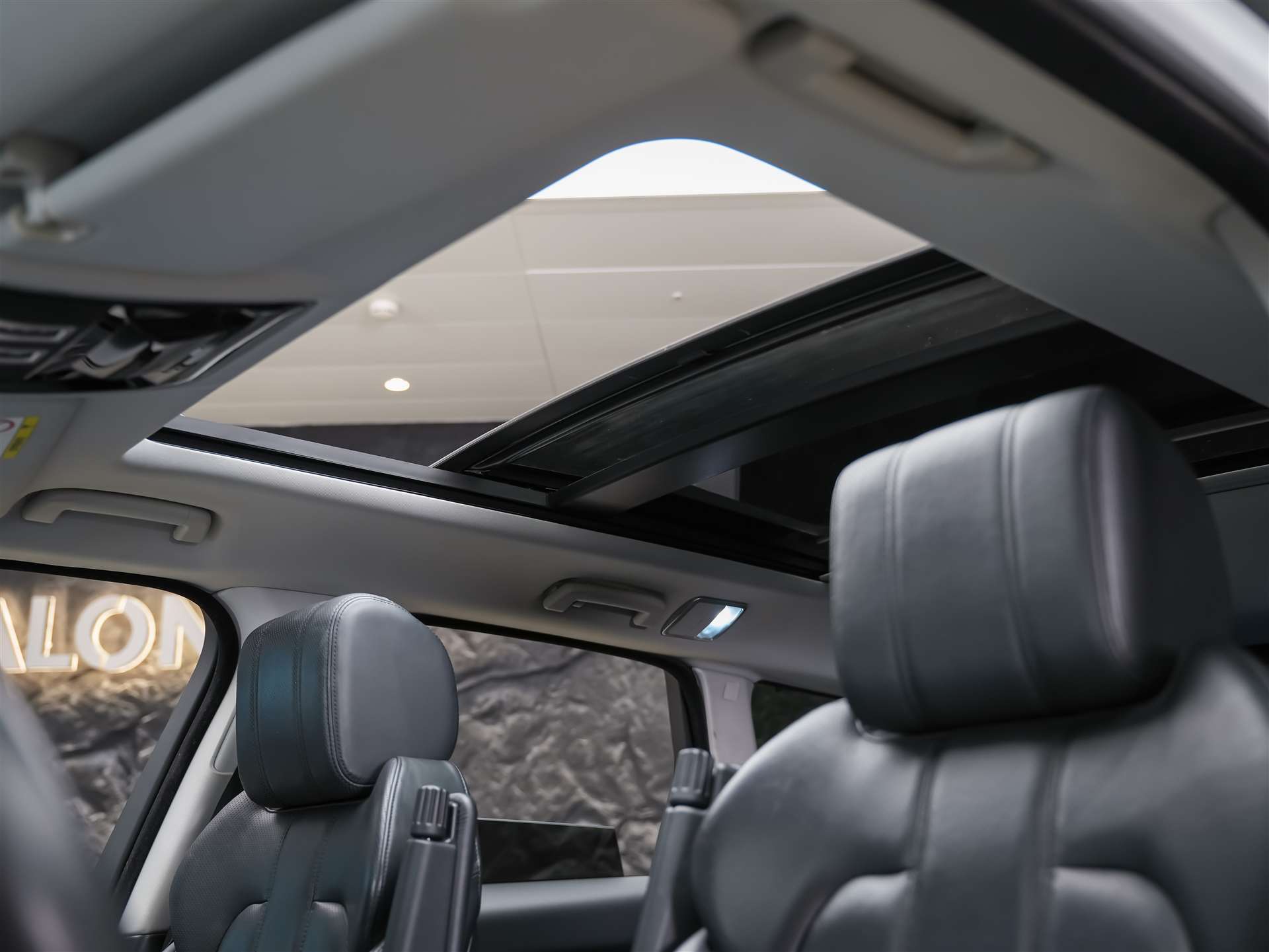 LAND ROVER Range Rover Sport 4.4 SDV8 HSE *Panorama*Merdian Soundsystem*Softclose*-image-10