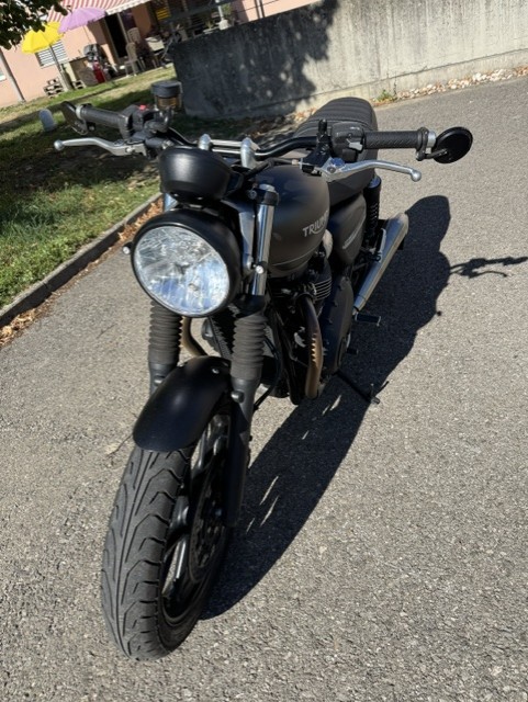 TRIUMPH Street Twin 900 i-image-1