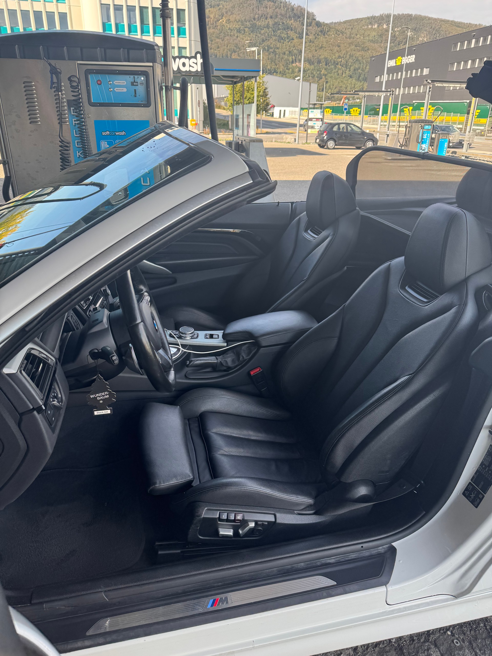 BMW 440i xDrive-image-6