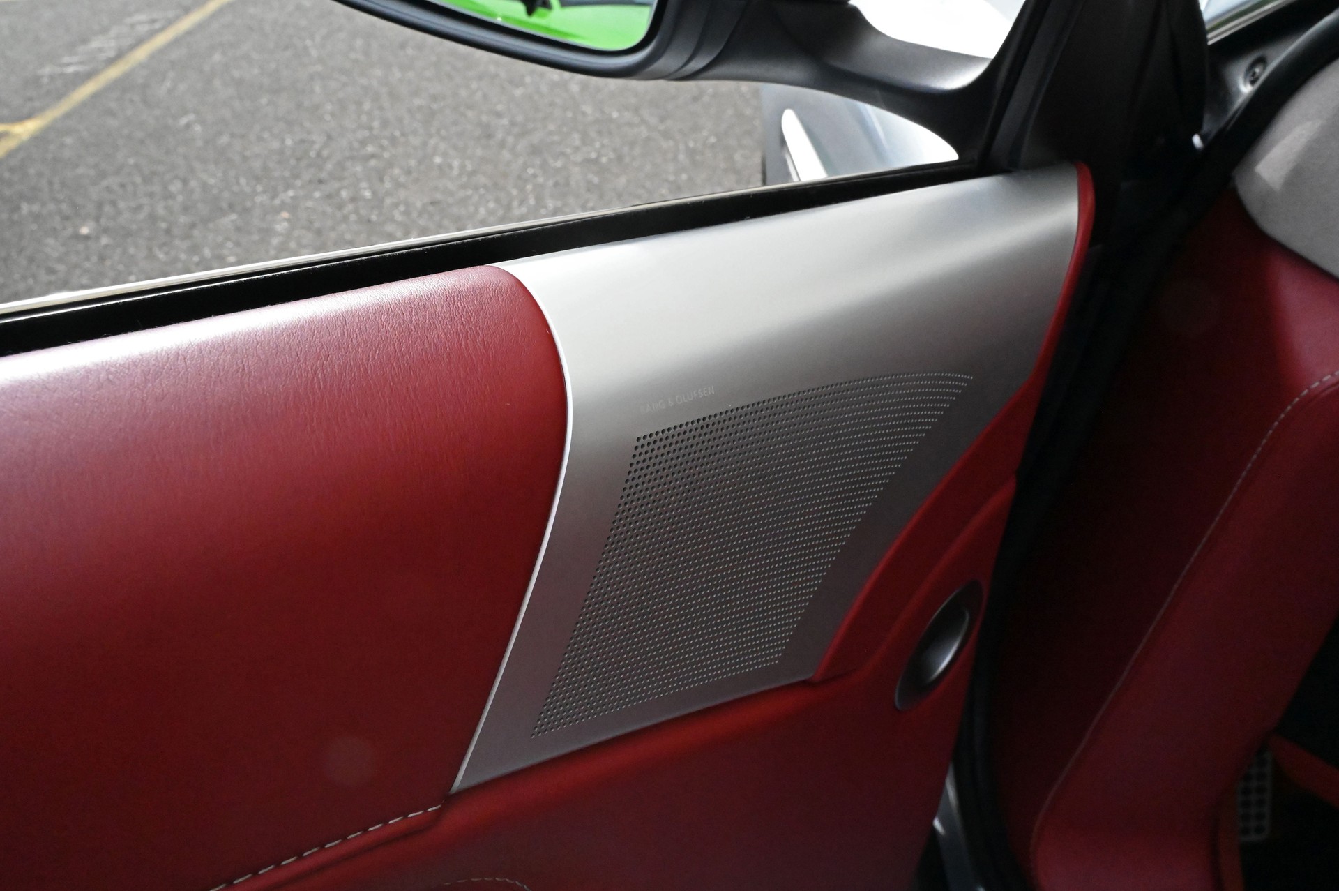 ASTON MARTIN DB9 Volante Touchtronic 2-image-18