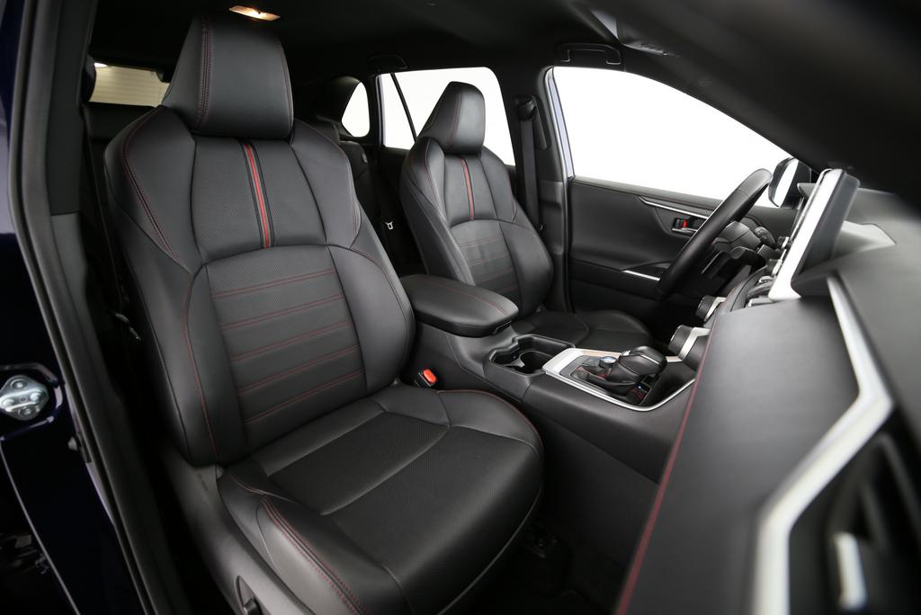 TOYOTA RAV4 2.5 Plug-In-Hybrid Platinum-image-10