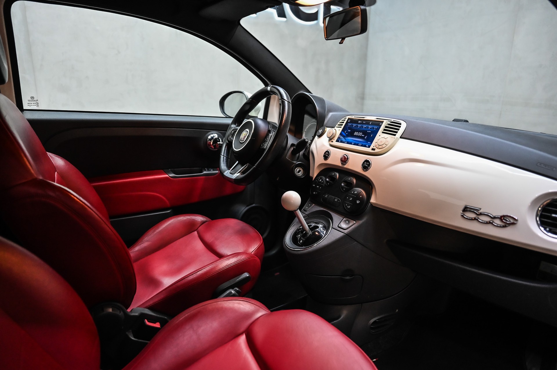 FIAT 500 Cabrio 1.4 16V Lounge Dualogic-image-23