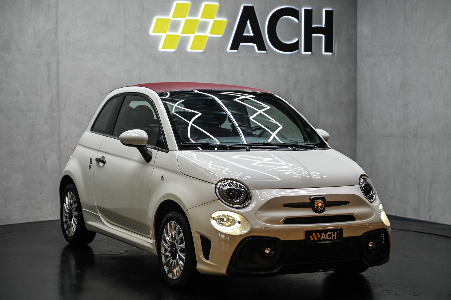 FIAT 500 Cabrio 1.4 16V Lounge Dualogic