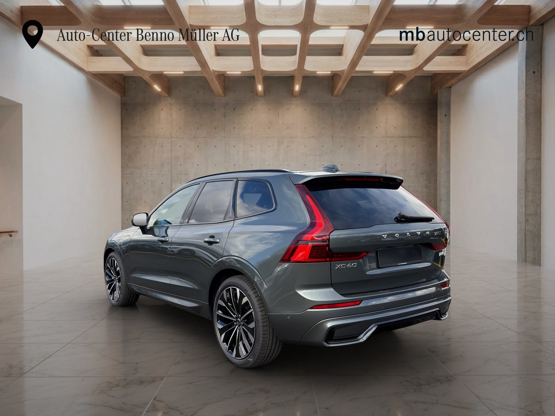 VOLVO XC60 2.0 T8 TE Ultra Dark eAWD-showroom-element-2