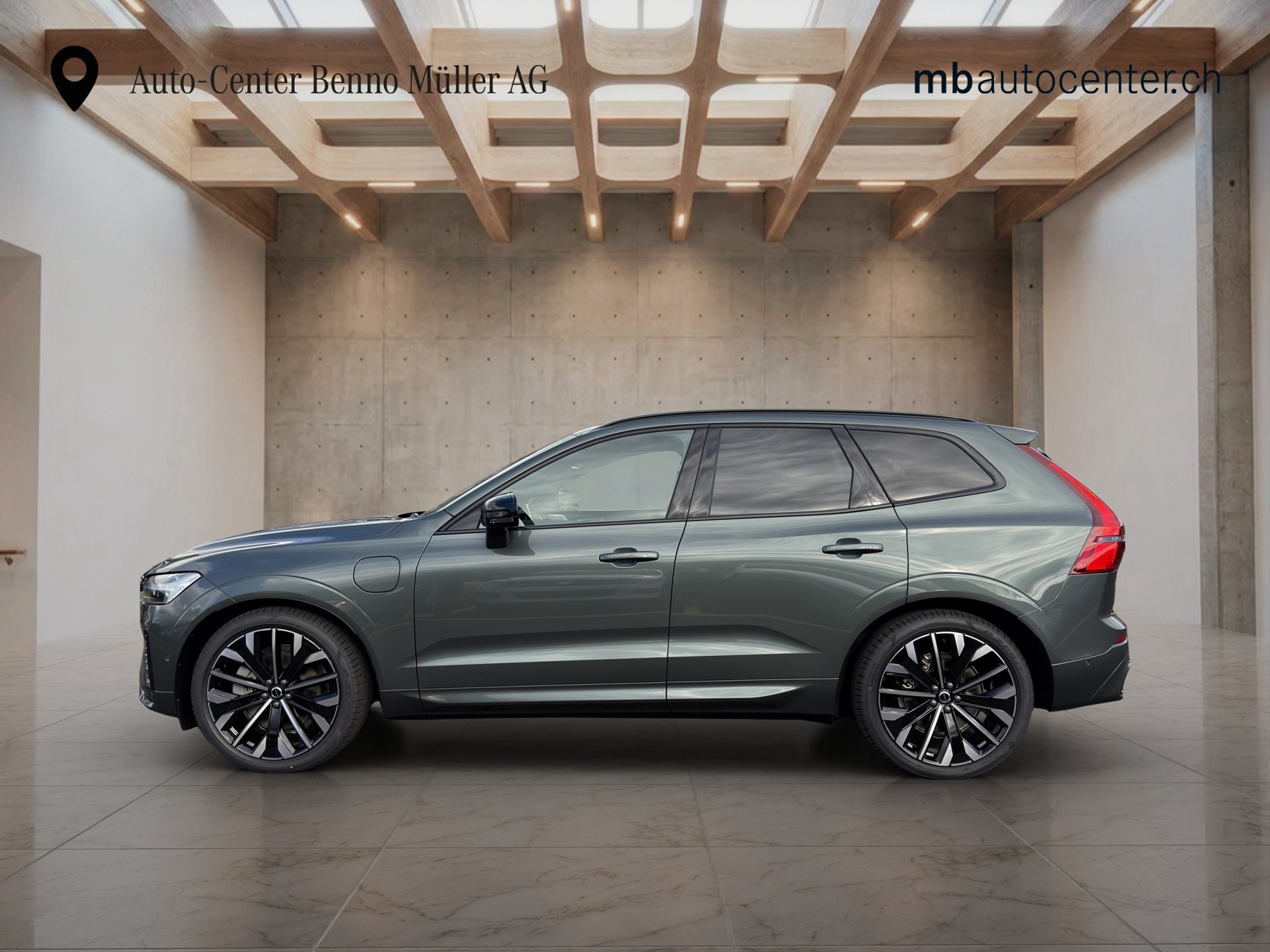 VOLVO XC60 2.0 T8 TE Ultra Dark eAWD-showroom-element-1
