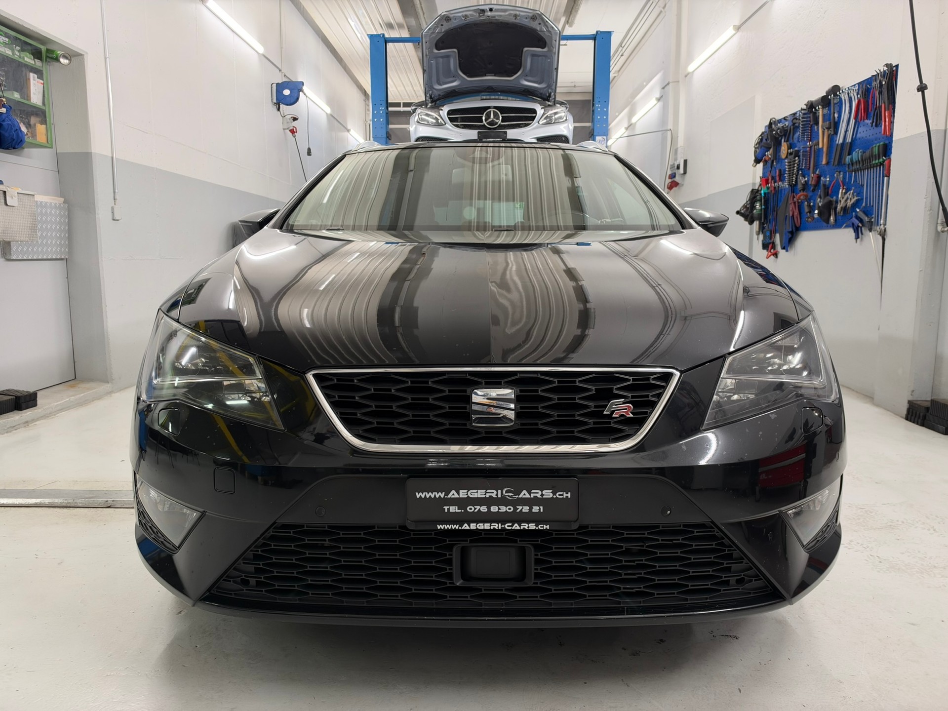 SEAT Leon ST 2.0 TDI FR DSG-showroom-element-1