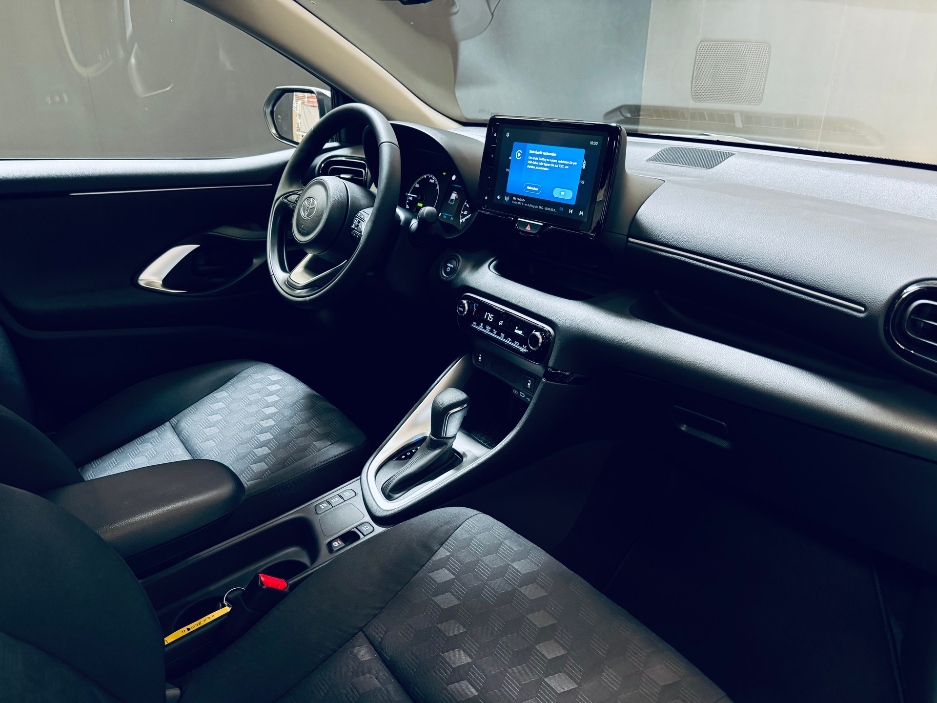 TOYOTA NEW Yaris 1.5 Comfort e-CVT-image-22