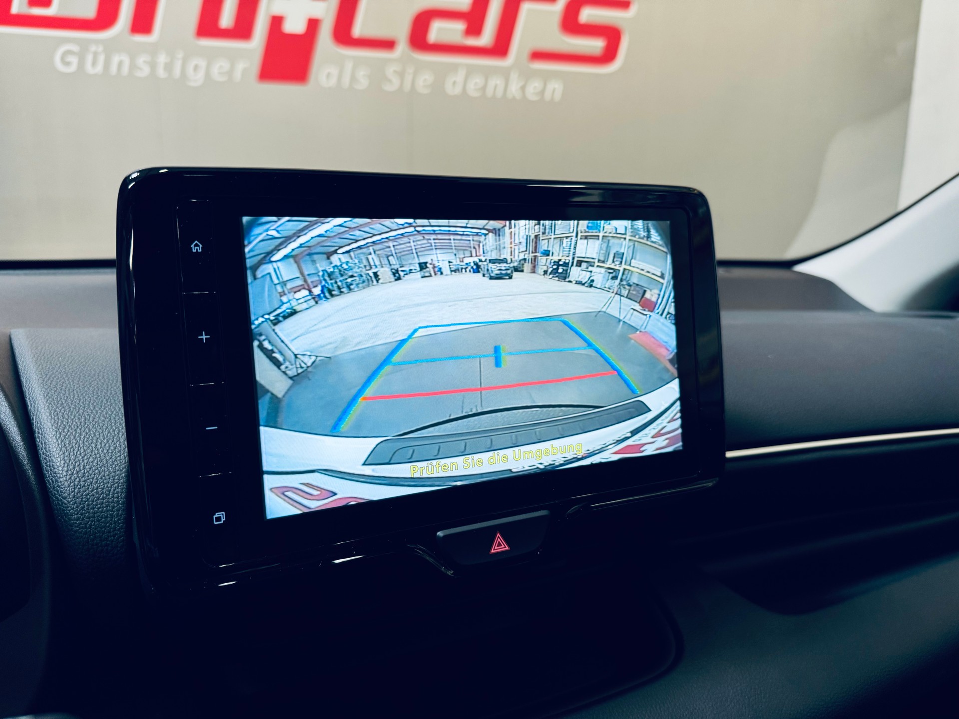 TOYOTA NEW Yaris 1.5 Comfort e-CVT-image-18