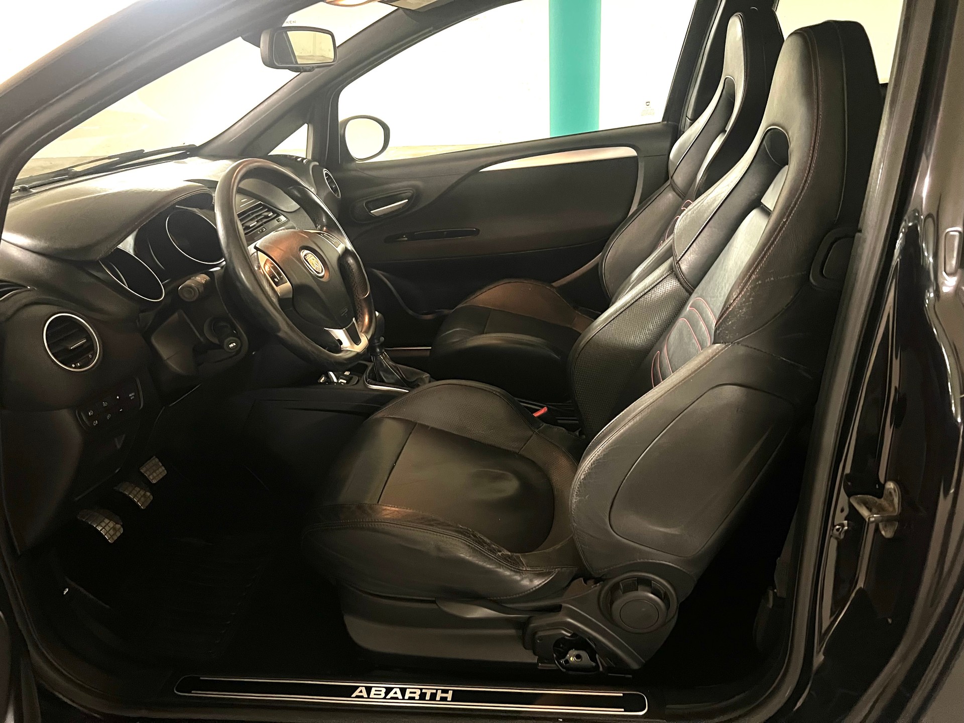 FIAT Punto 1.4 16V Turbo Abarth Supersport-image-9