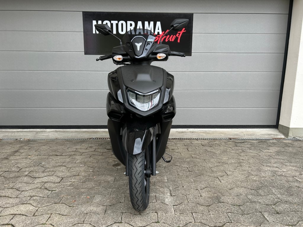 YAMAHA LCG 125 RayZR-image-4
