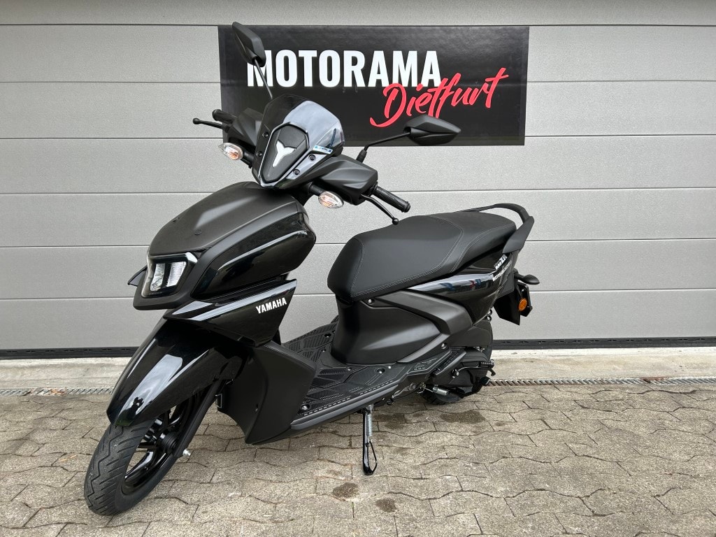 YAMAHA LCG 125 RayZR-image-3