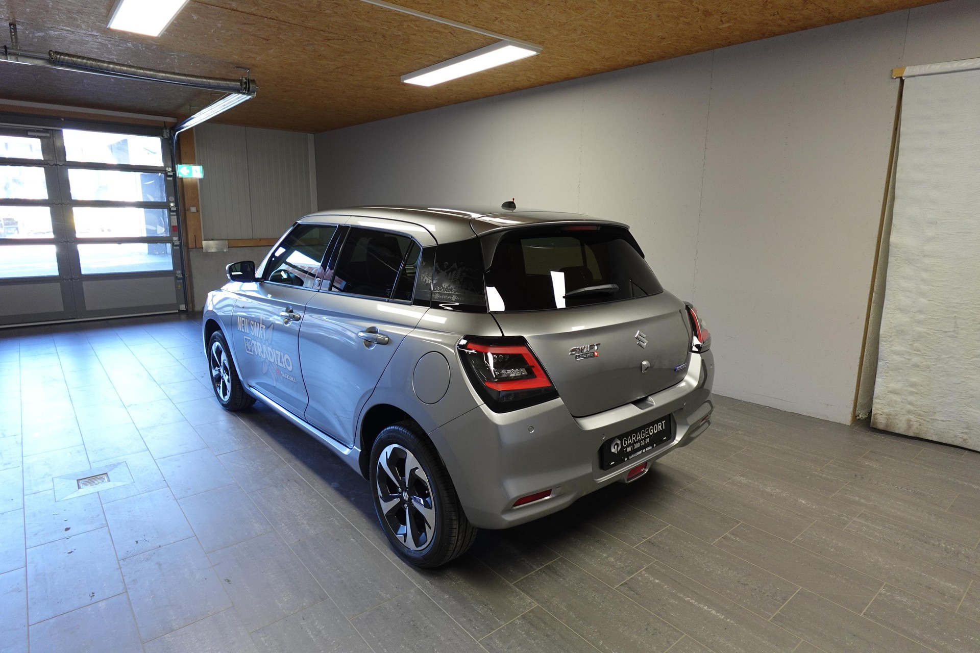 SUZUKI Swift 1.2 Tradizio Top Hybrid 4x4-image-9