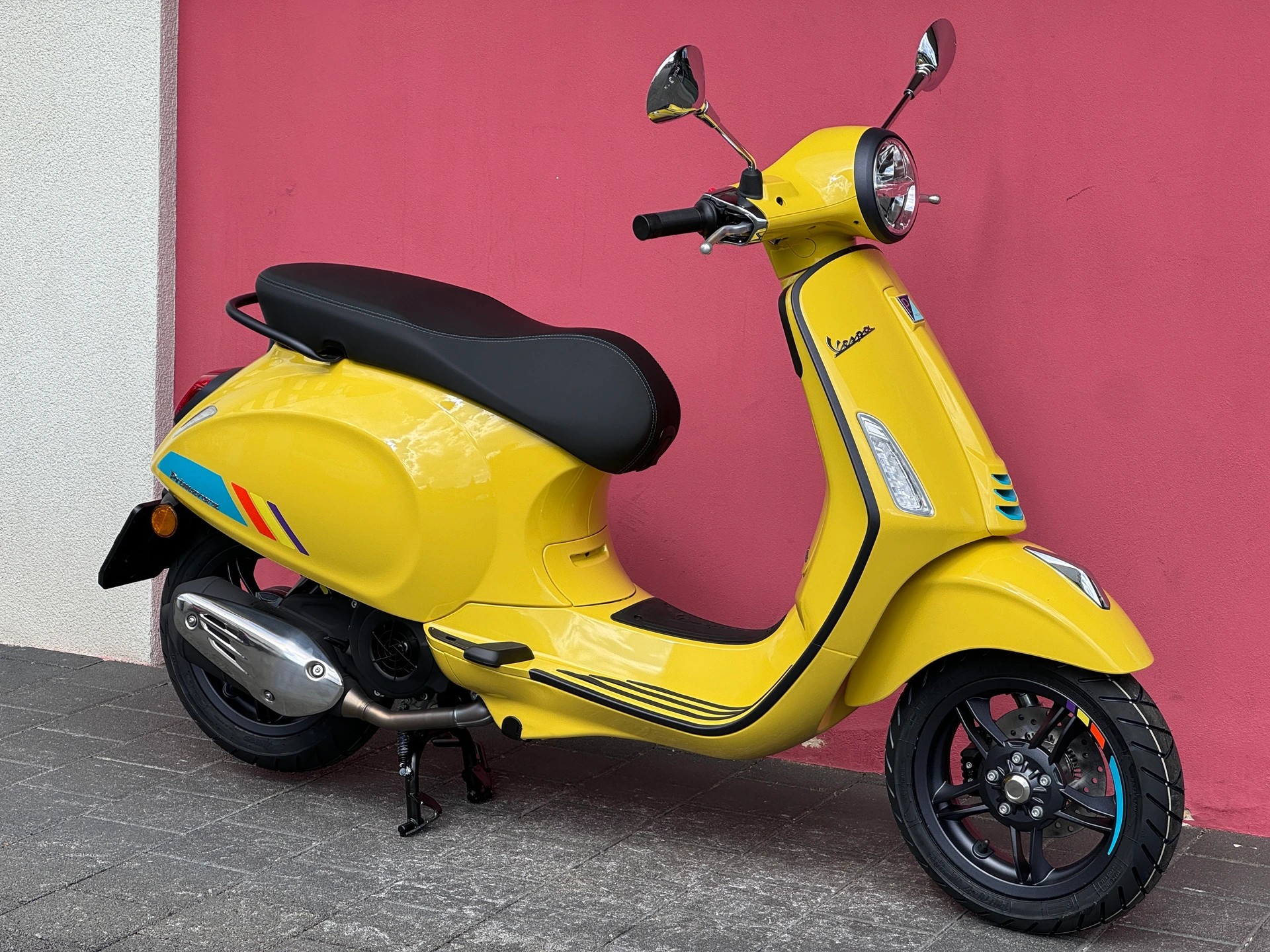 PIAGGIO Vespa 125 Primavera Sport ABS-image-1