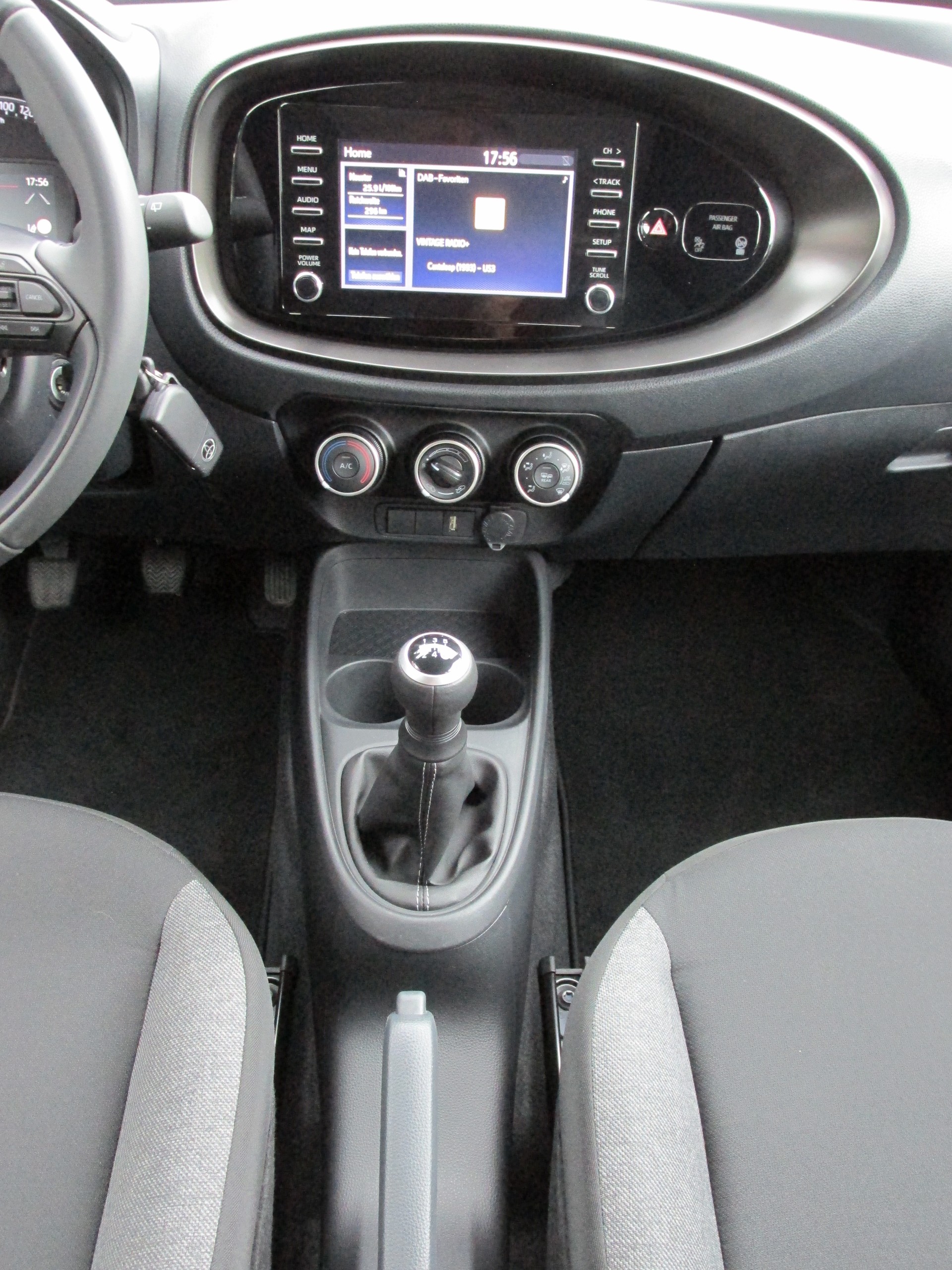 TOYOTA Aygo X 1.0 VVT-i Comfort-image-14
