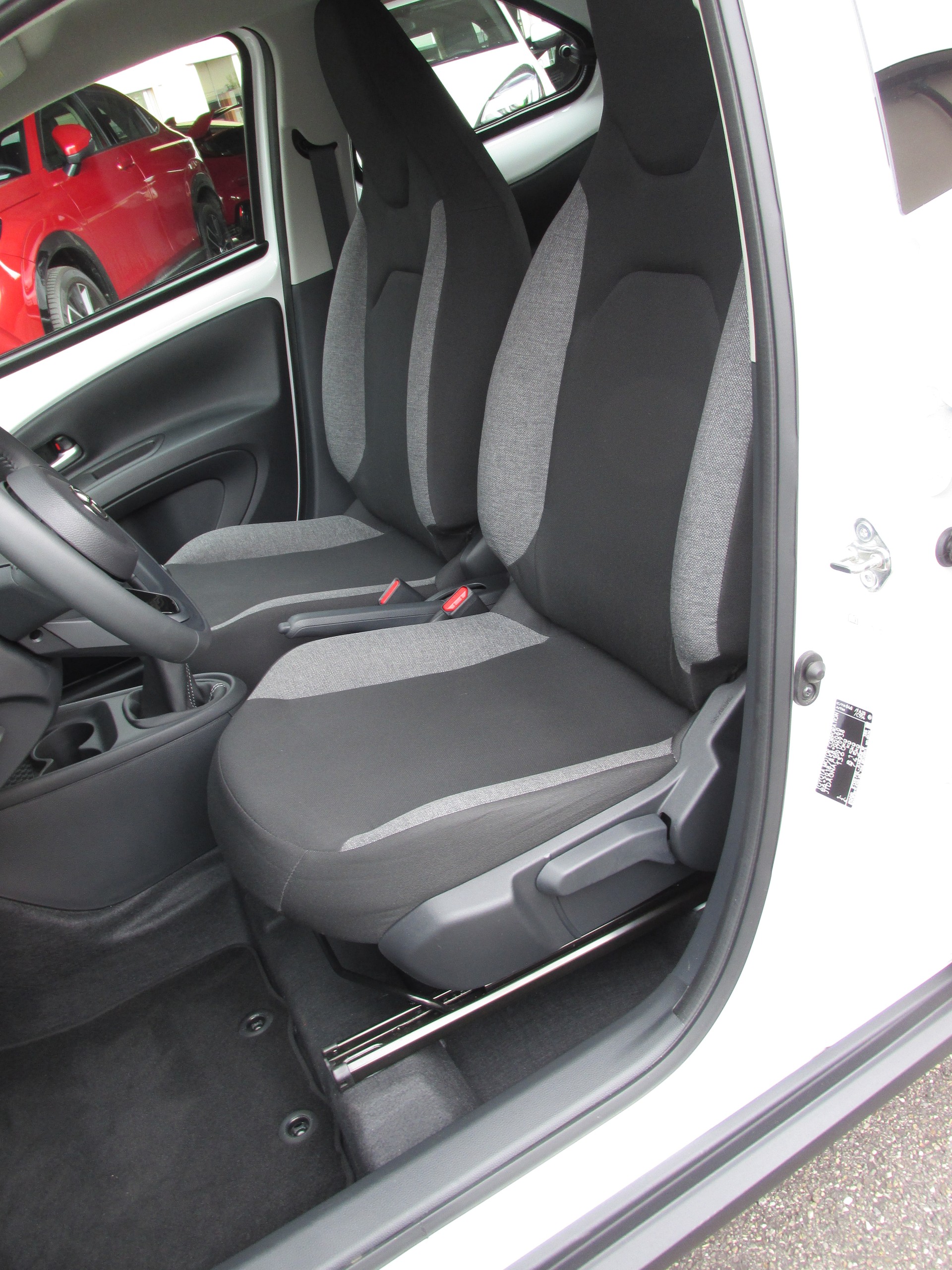 TOYOTA Aygo X 1.0 VVT-i Comfort-image-8
