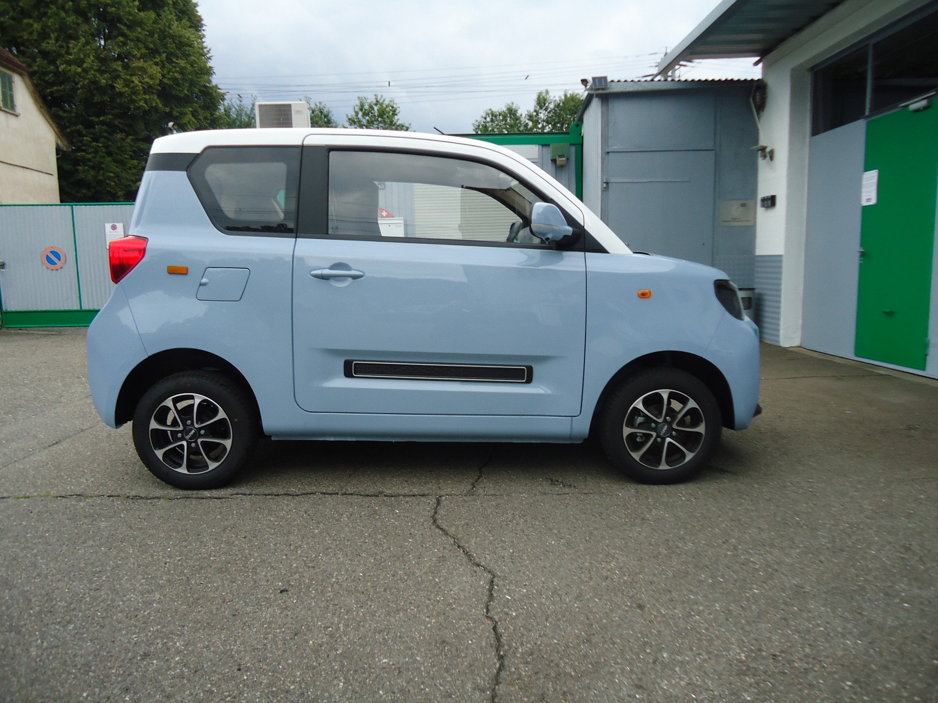 BAW PONY ,CH Auto mit 220 km Reichweite !!-image-1