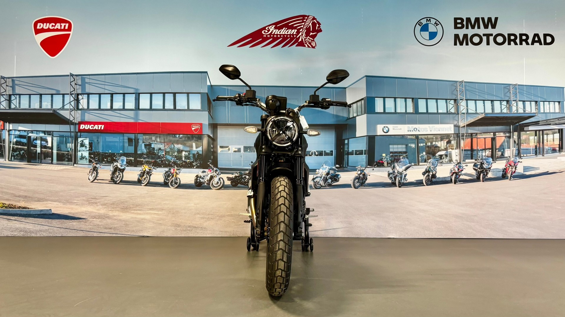 DUCATI SCRAMBLER ICON DARK-image-1