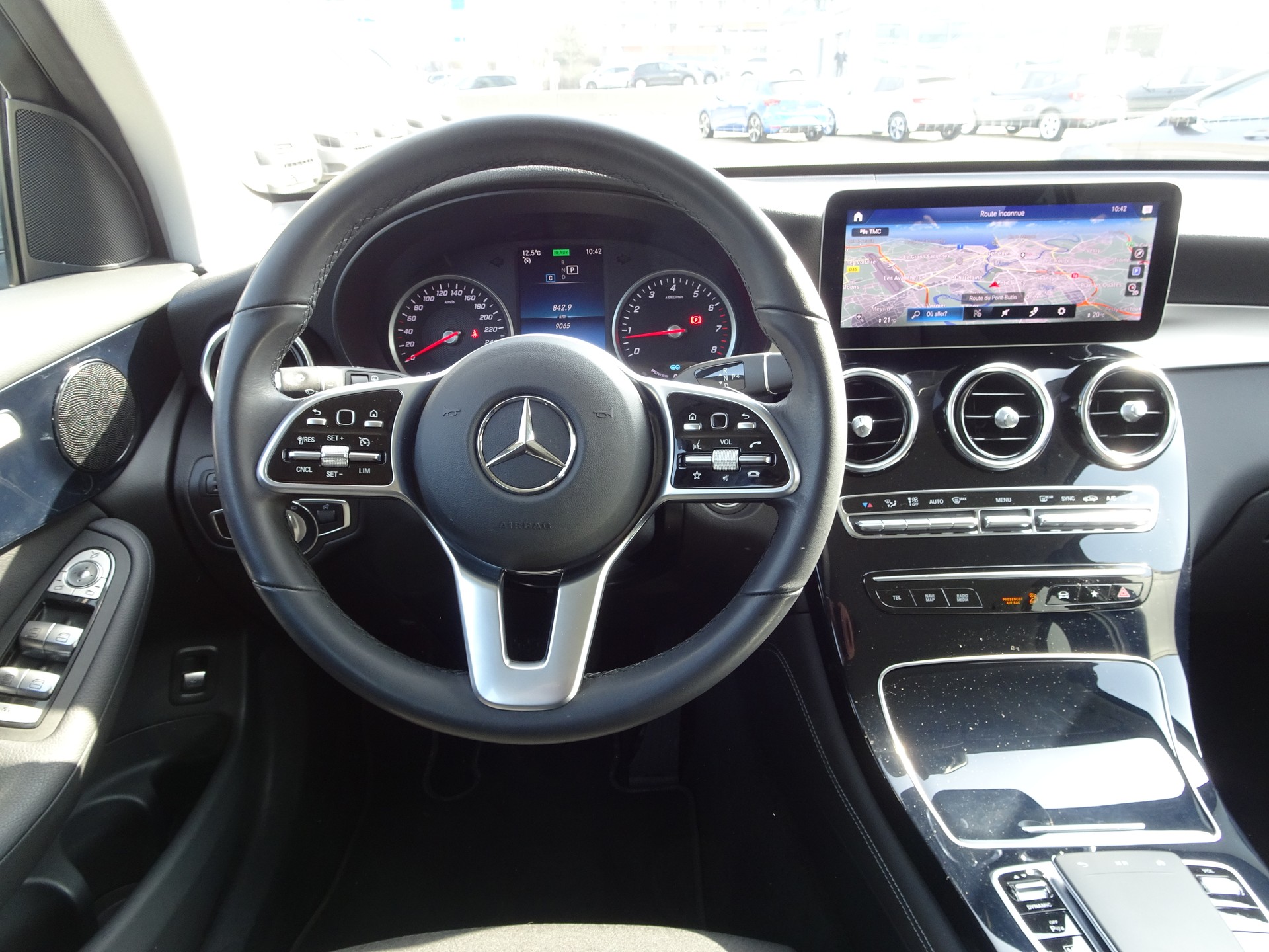 MERCEDES-BENZ GLC 200 4Matic 9G-Tronic-image-10