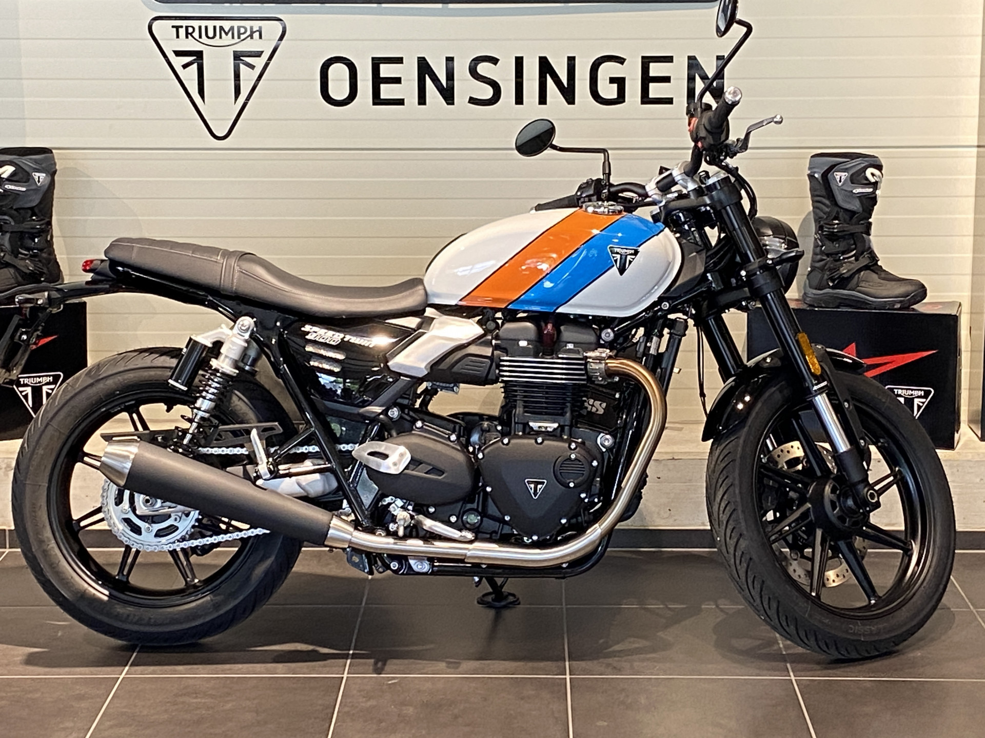 TRIUMPH Speed Twin 900 (4.49 % Power Leasing - Gültig bis 31.06.2026)-image-3