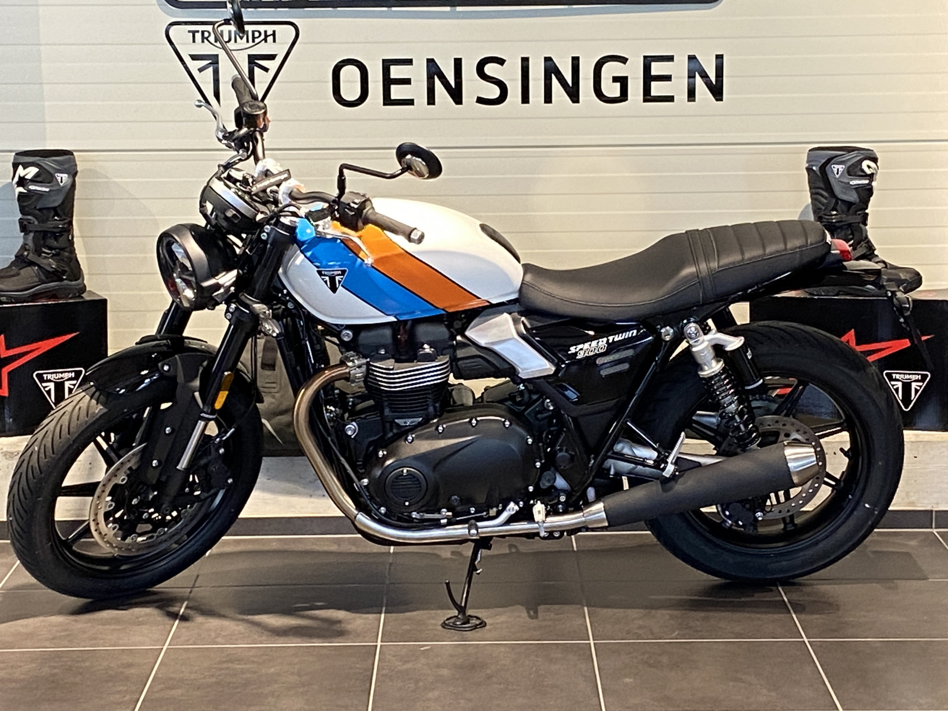 TRIUMPH Speed Twin 900 (4.49 % Power Leasing - Gültig bis 31.06.2026)-image-0