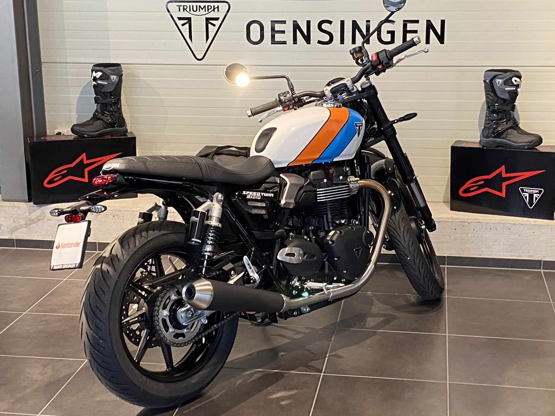 TRIUMPH Speed Twin 900 (4.49 % Power Leasing - Gültig bis 31.06.2026)-image-5