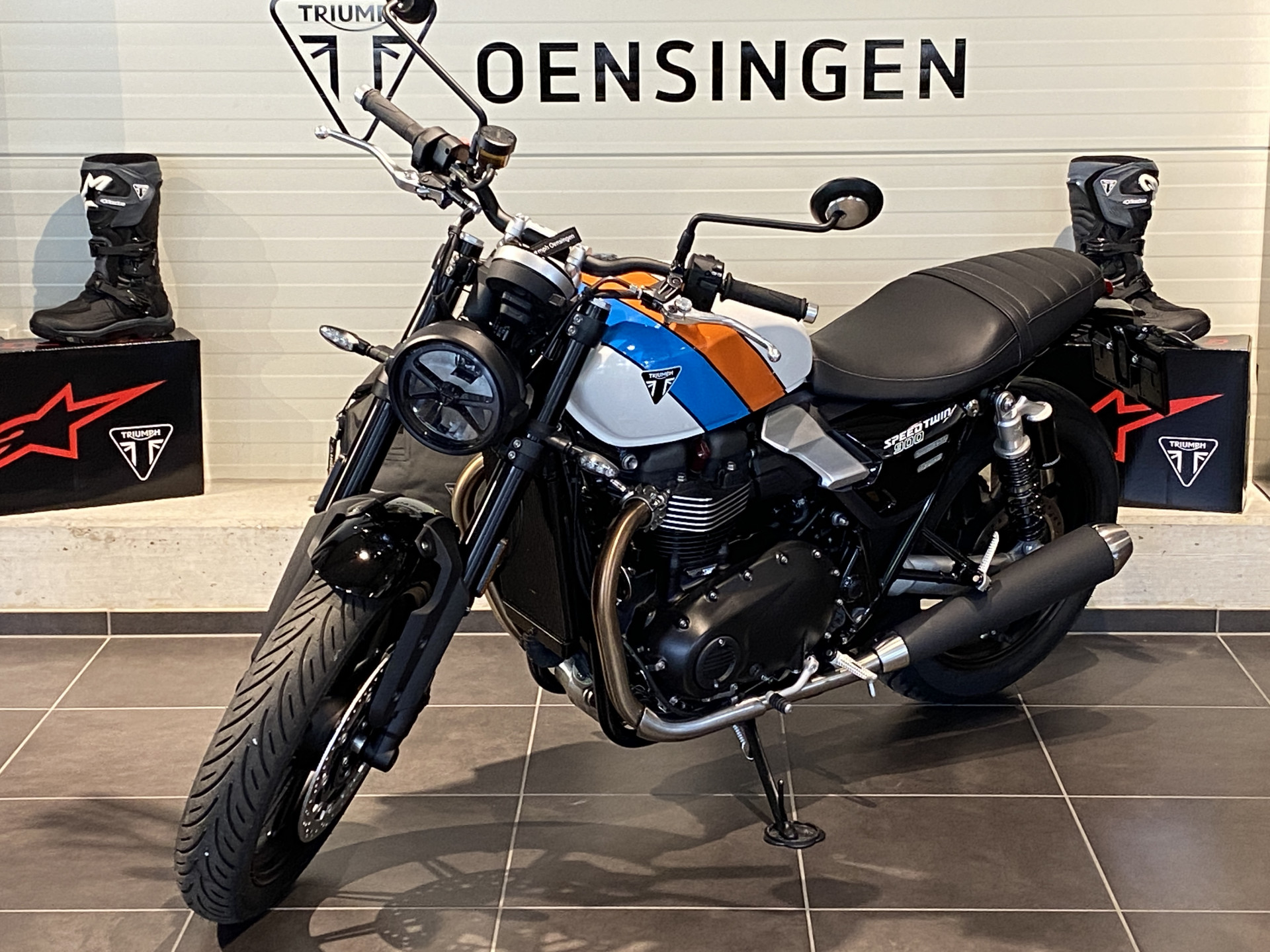 TRIUMPH Speed Twin 900 (4.49 % Power Leasing - Gültig bis 31.06.2026)-image-1