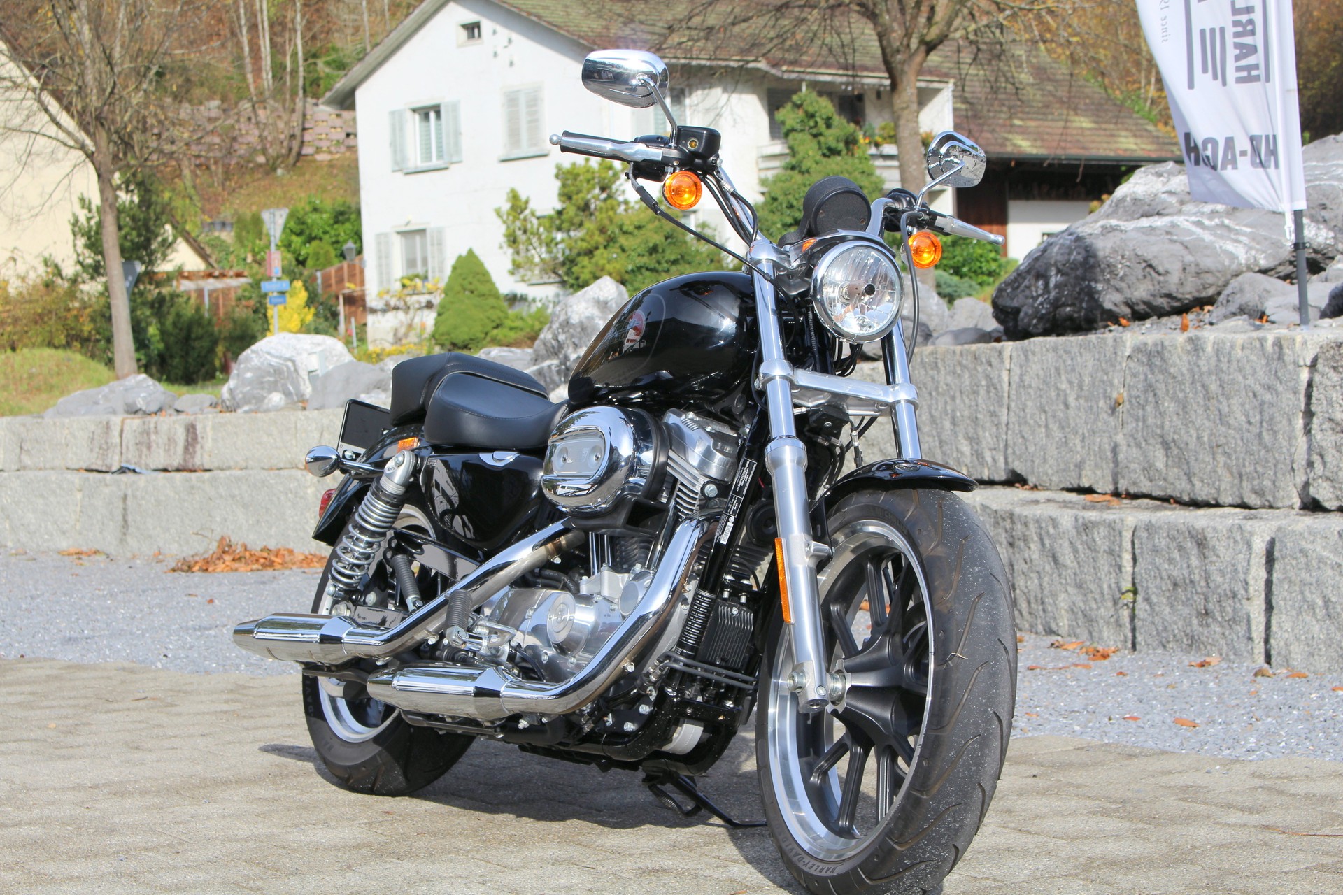 HARLEY-DAVIDSON XL 883 L Sportster Super Low ABS-image-1