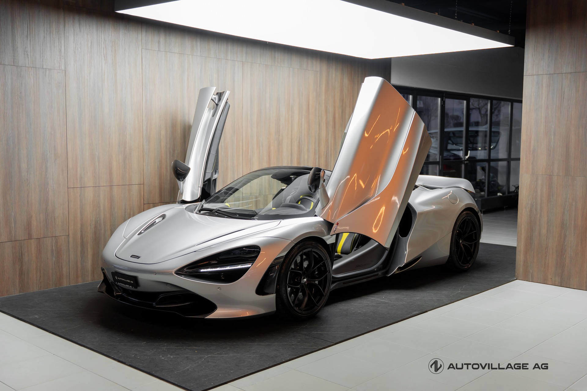 McLAREN 720S Spider Performance 4.0 V8 SSG-image-30