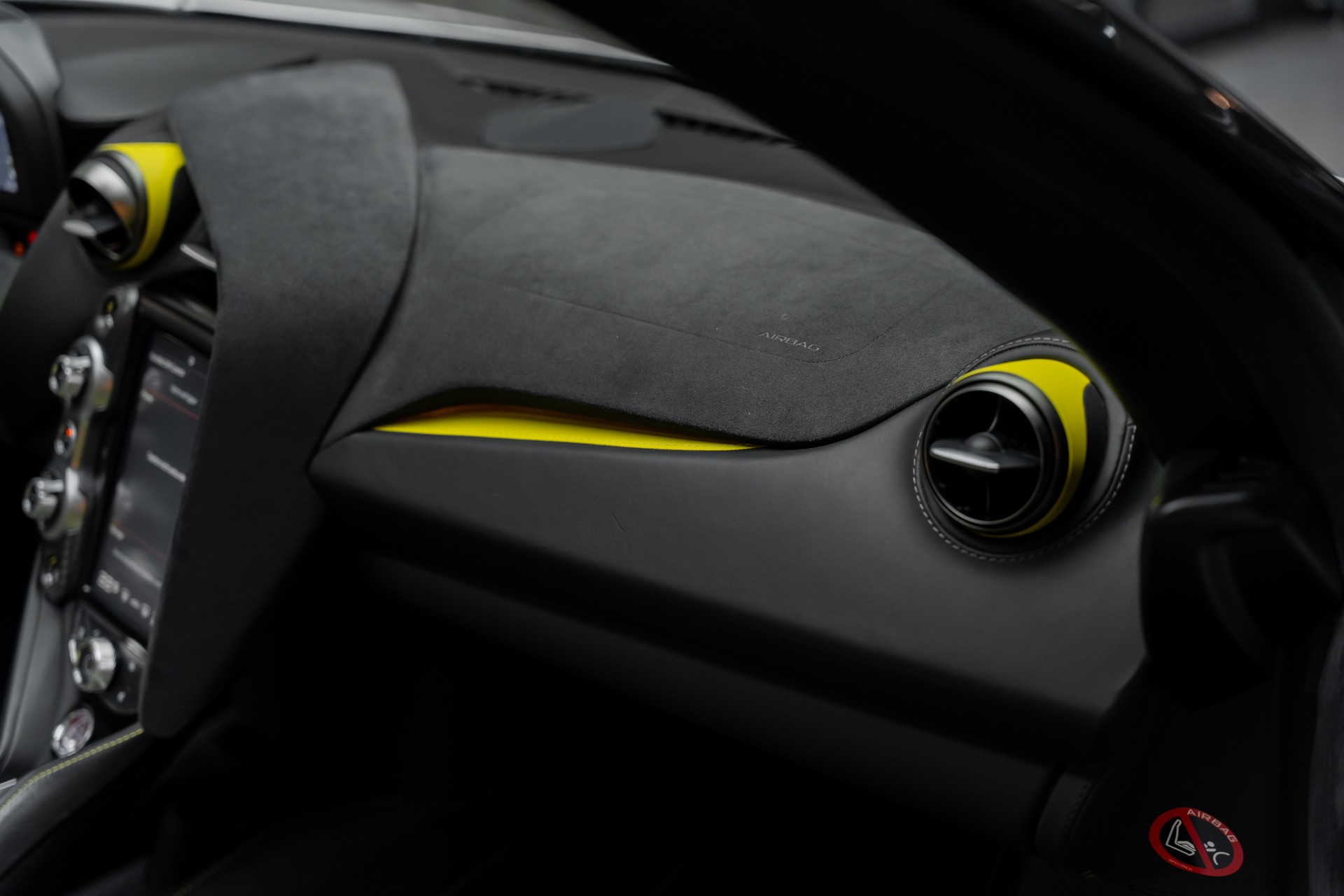 McLAREN 720S Spider Performance 4.0 V8 SSG-image-5
