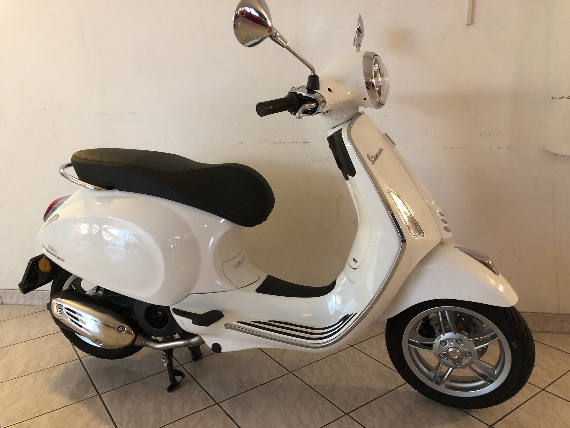 PIAGGIO Vespa 125 Primavera ABS-image-0