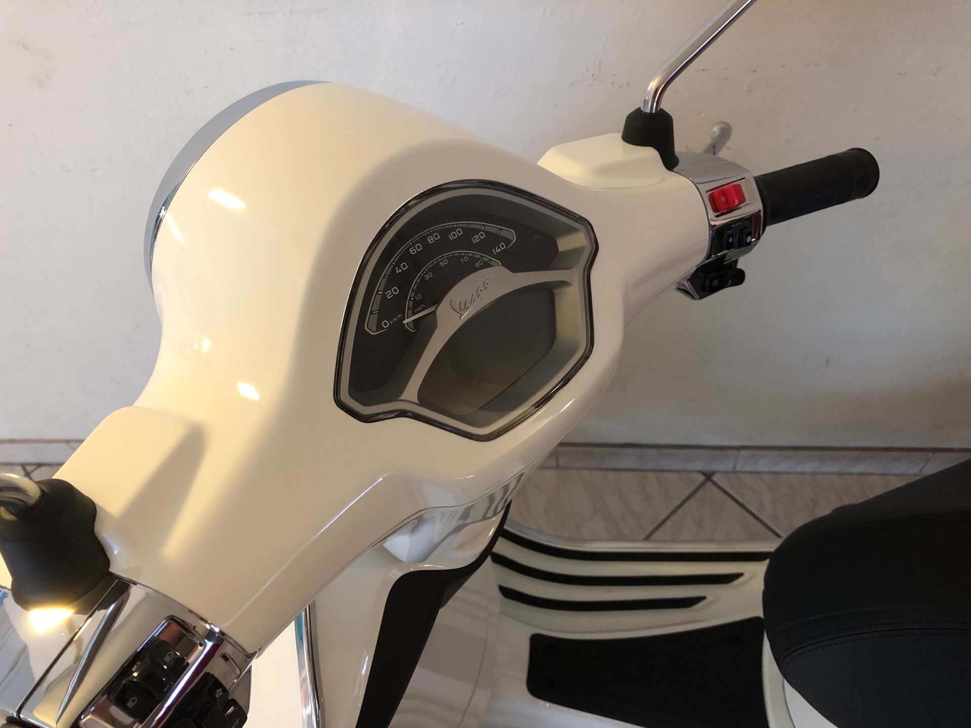 PIAGGIO Vespa 125 Primavera ABS-image-5